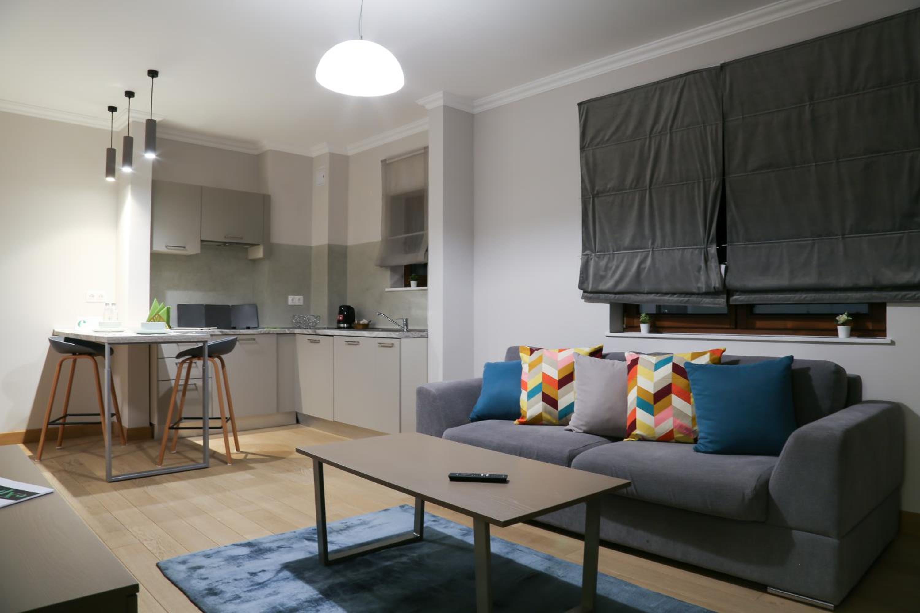 Apartment 1 Bedroom - Photo 14