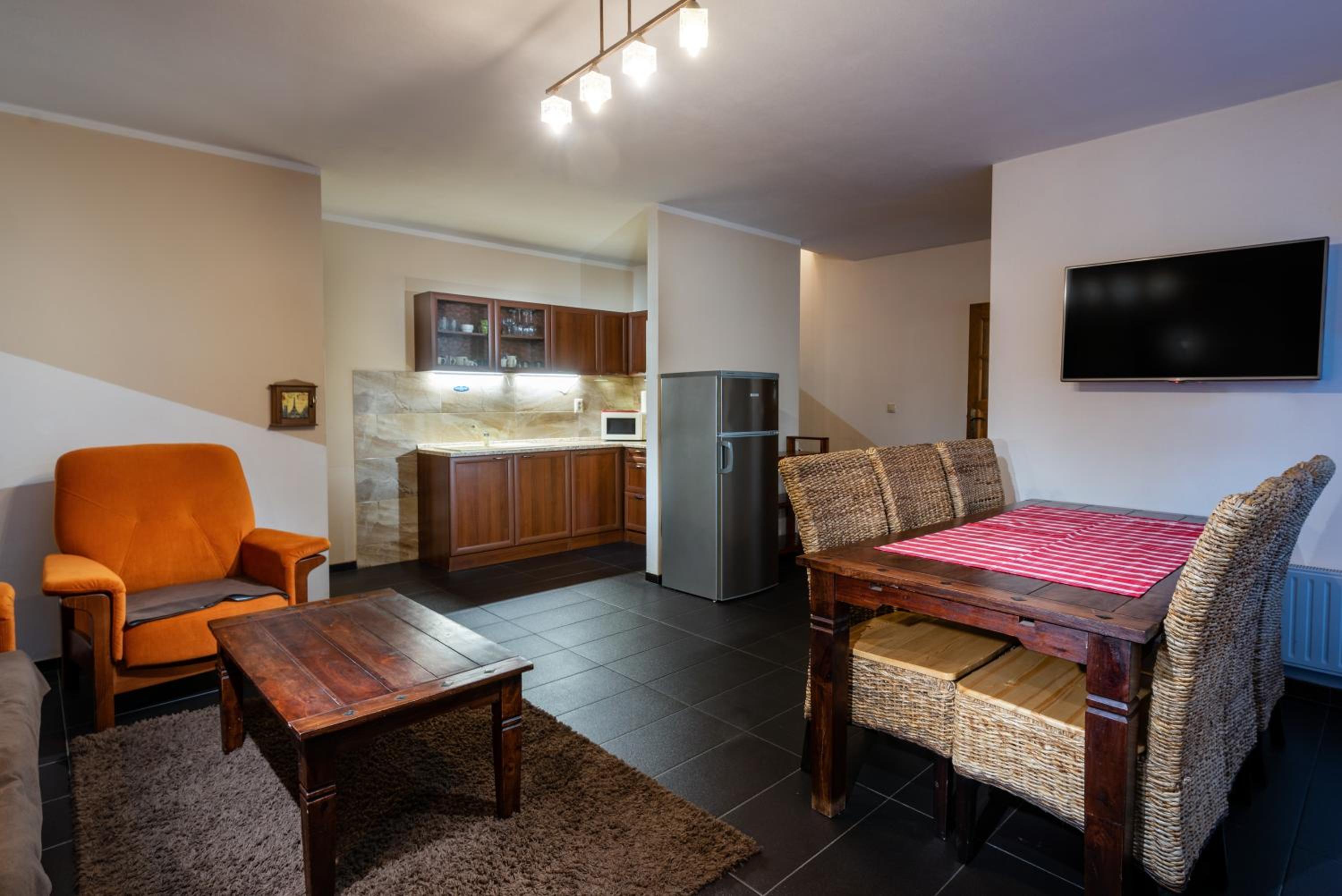 Deluxe Two Bedroom Apartment with Extra Bed photo 2