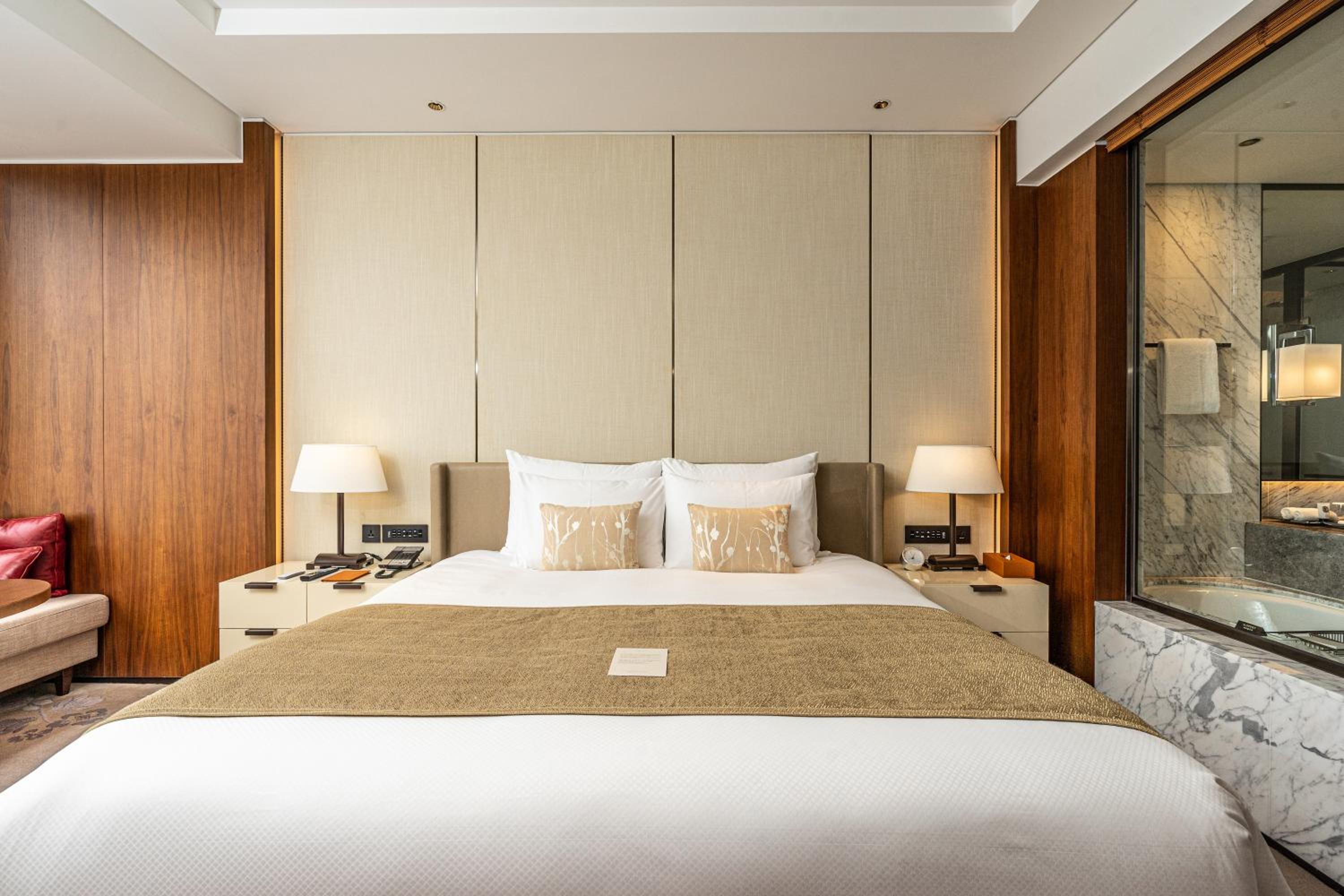 Grand Deluxe Double Room - Photo 6
