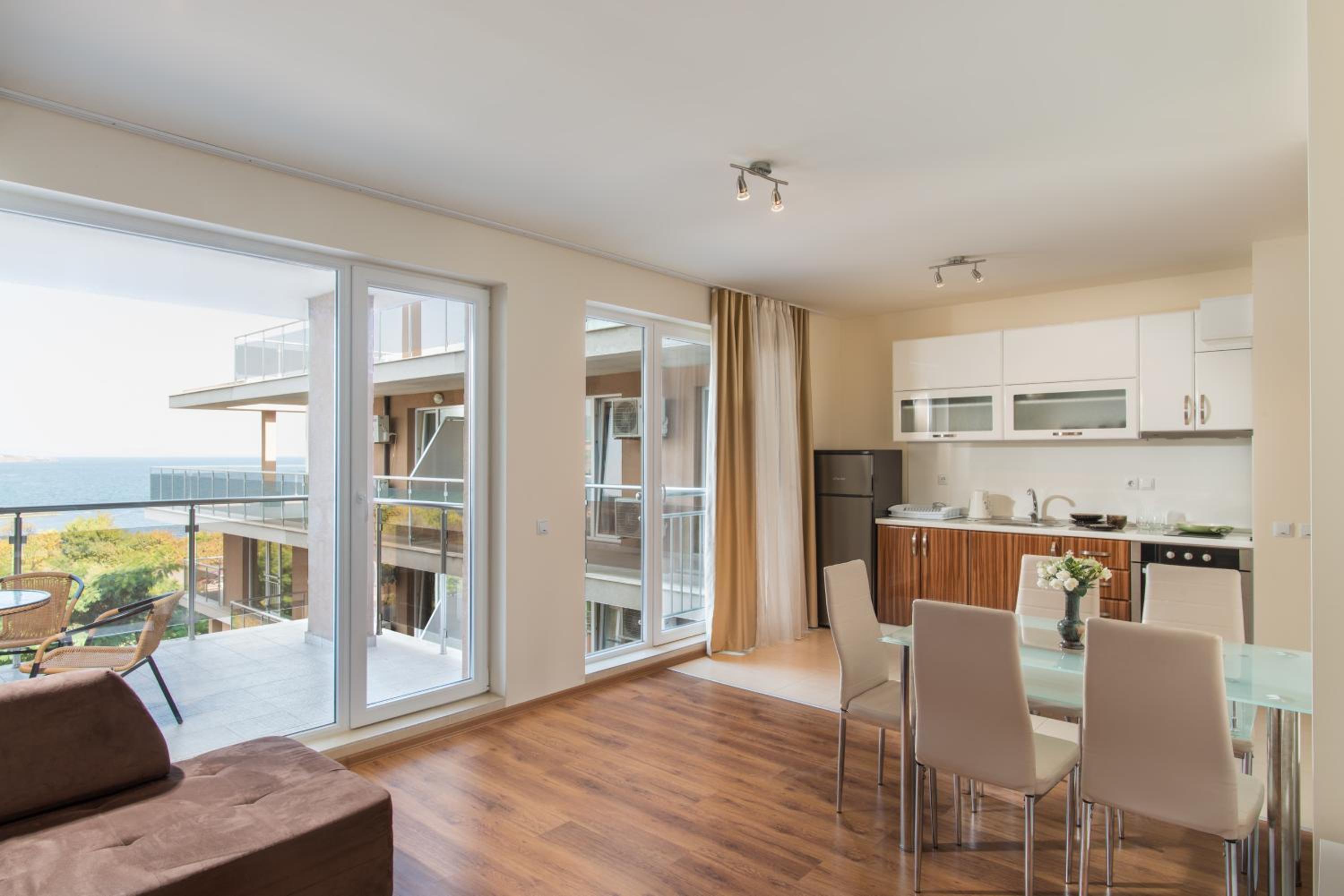 Two-Bedroom Apartment with Balcony photo 1