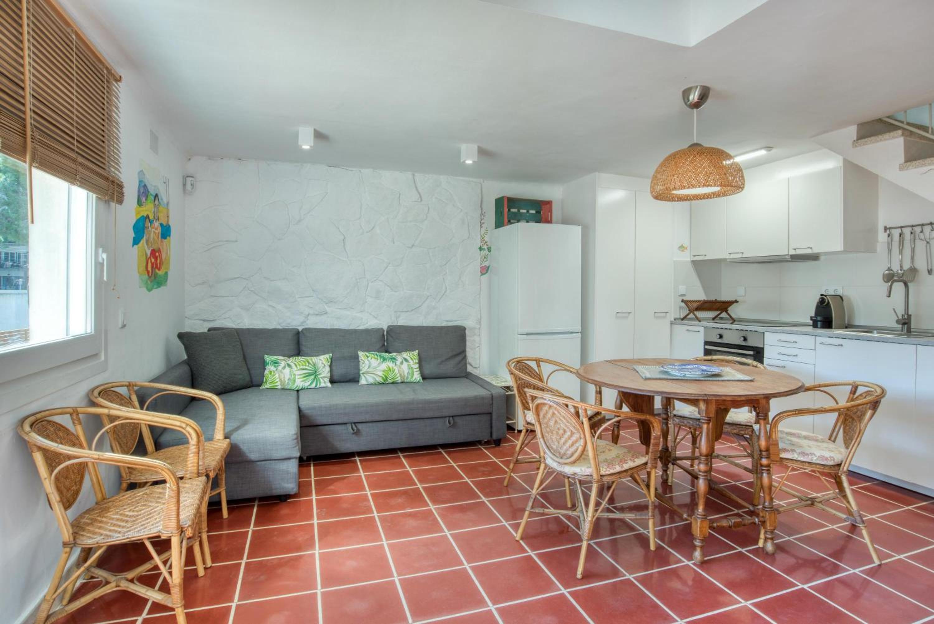 Two-Bedroom Deluxe Apartment with Garden View