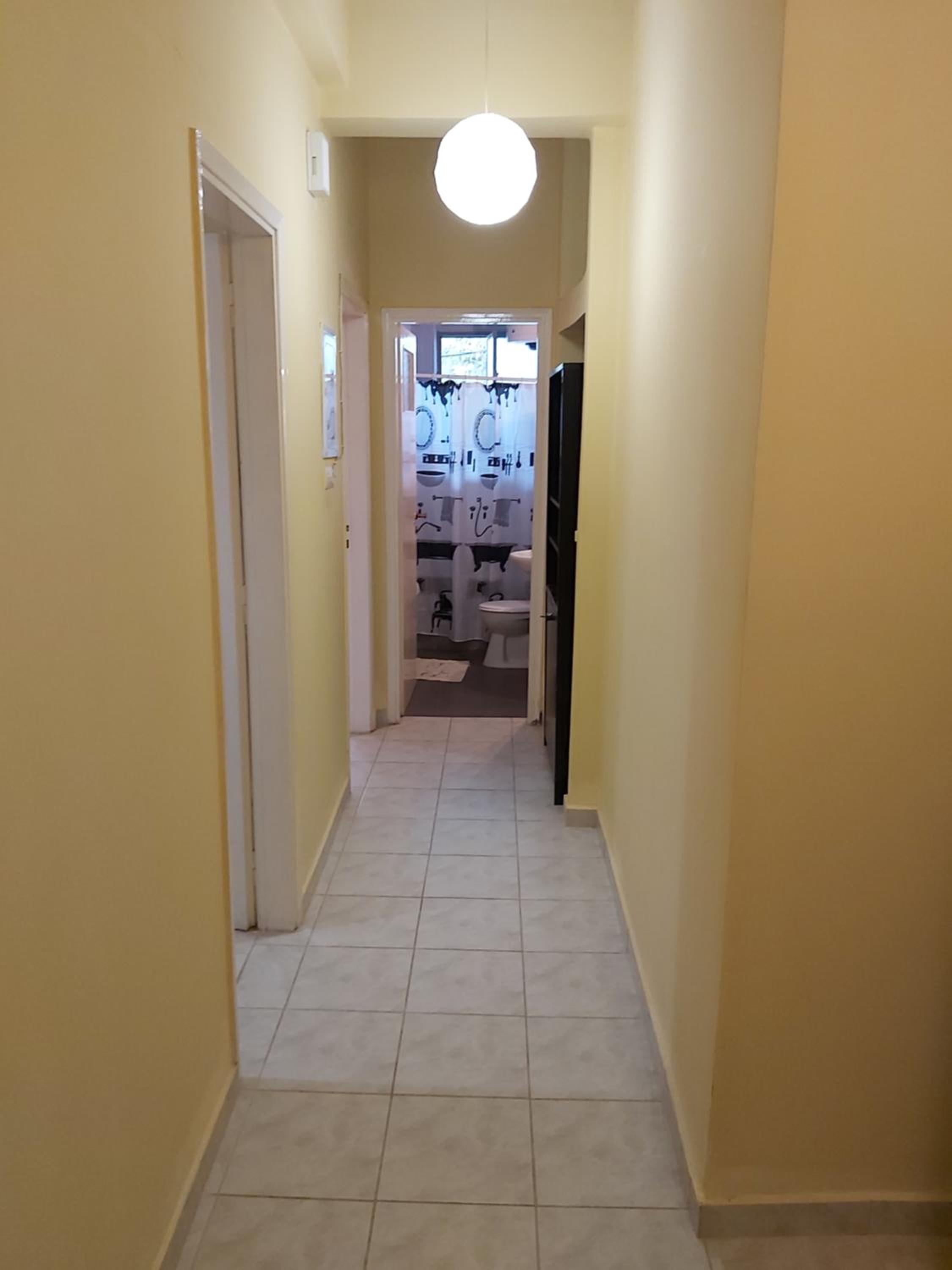 One-Bedroom Apartment - Photo 11