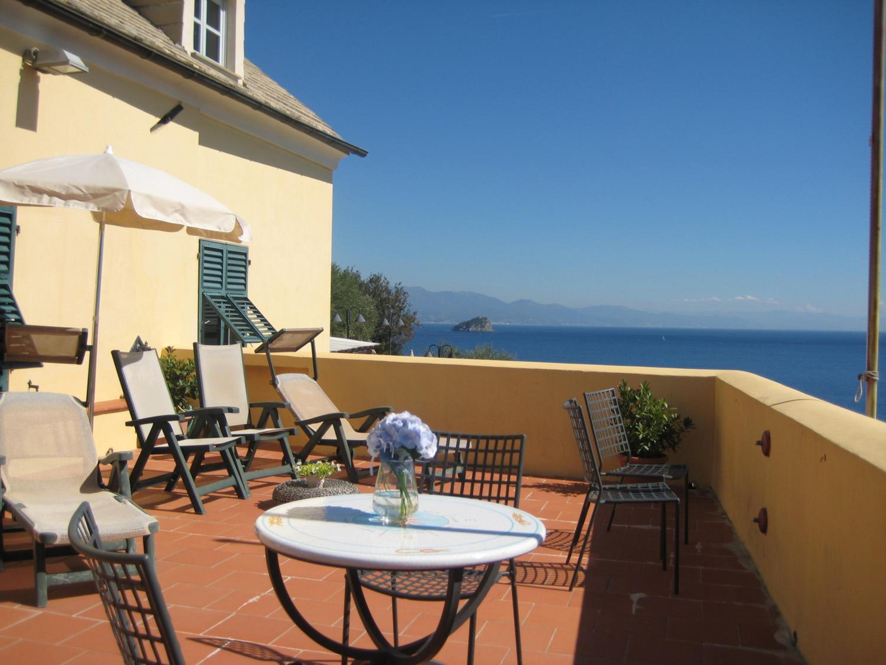 Suite with Sea View - Photo 7