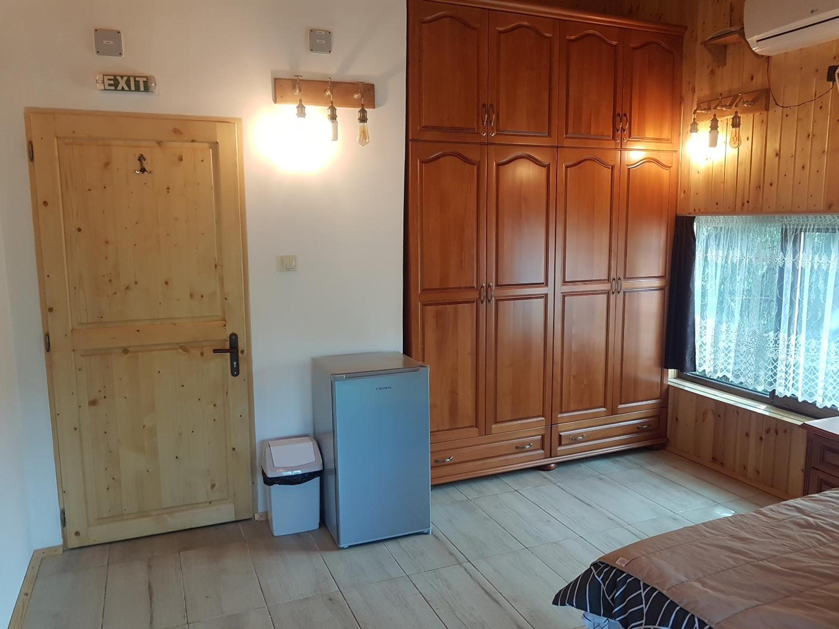 Apartment with Lake View photo 3