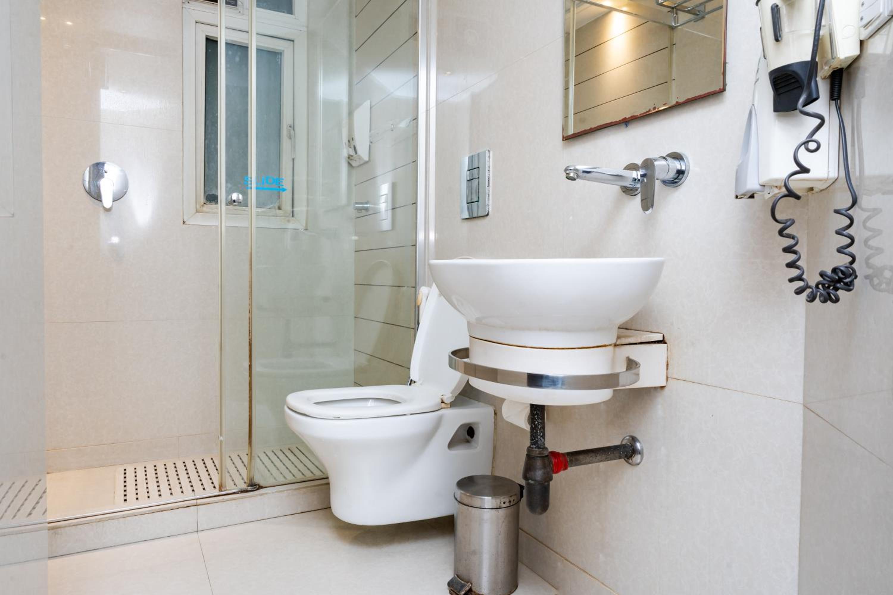 Deluxe Room with Free Airport Pick-up photo 3