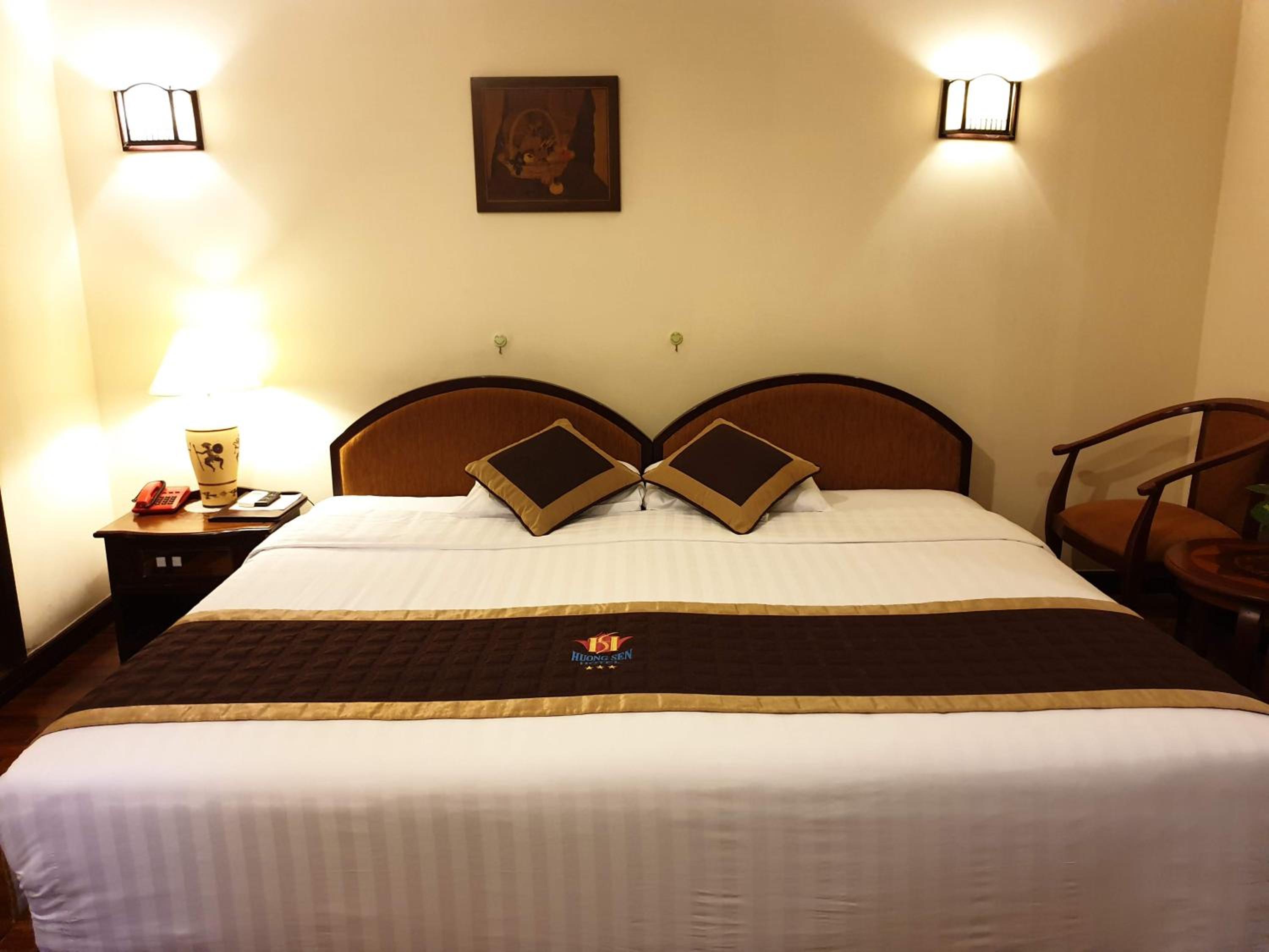 Superior Double or Twin Room (No Window) photo 2