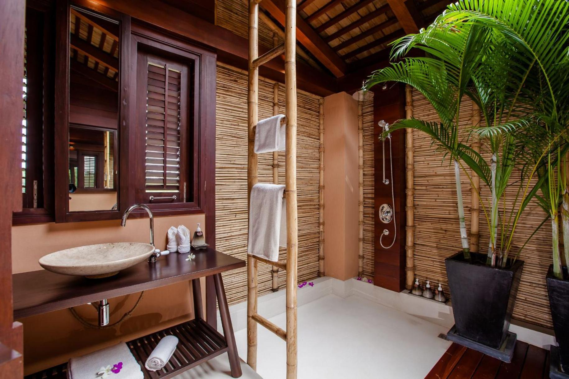 Villa with Private Pool - Photo 5