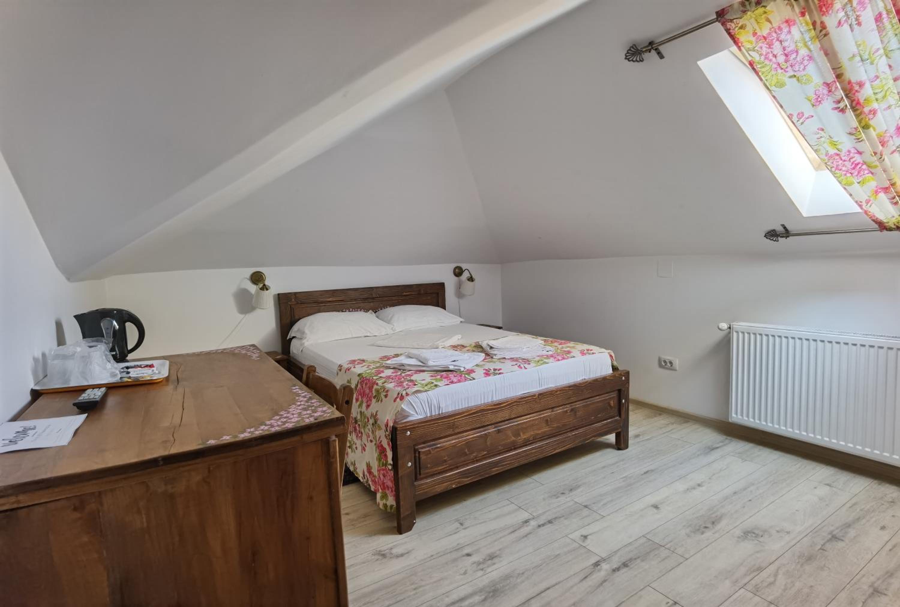 Double Room - Attic photo 1