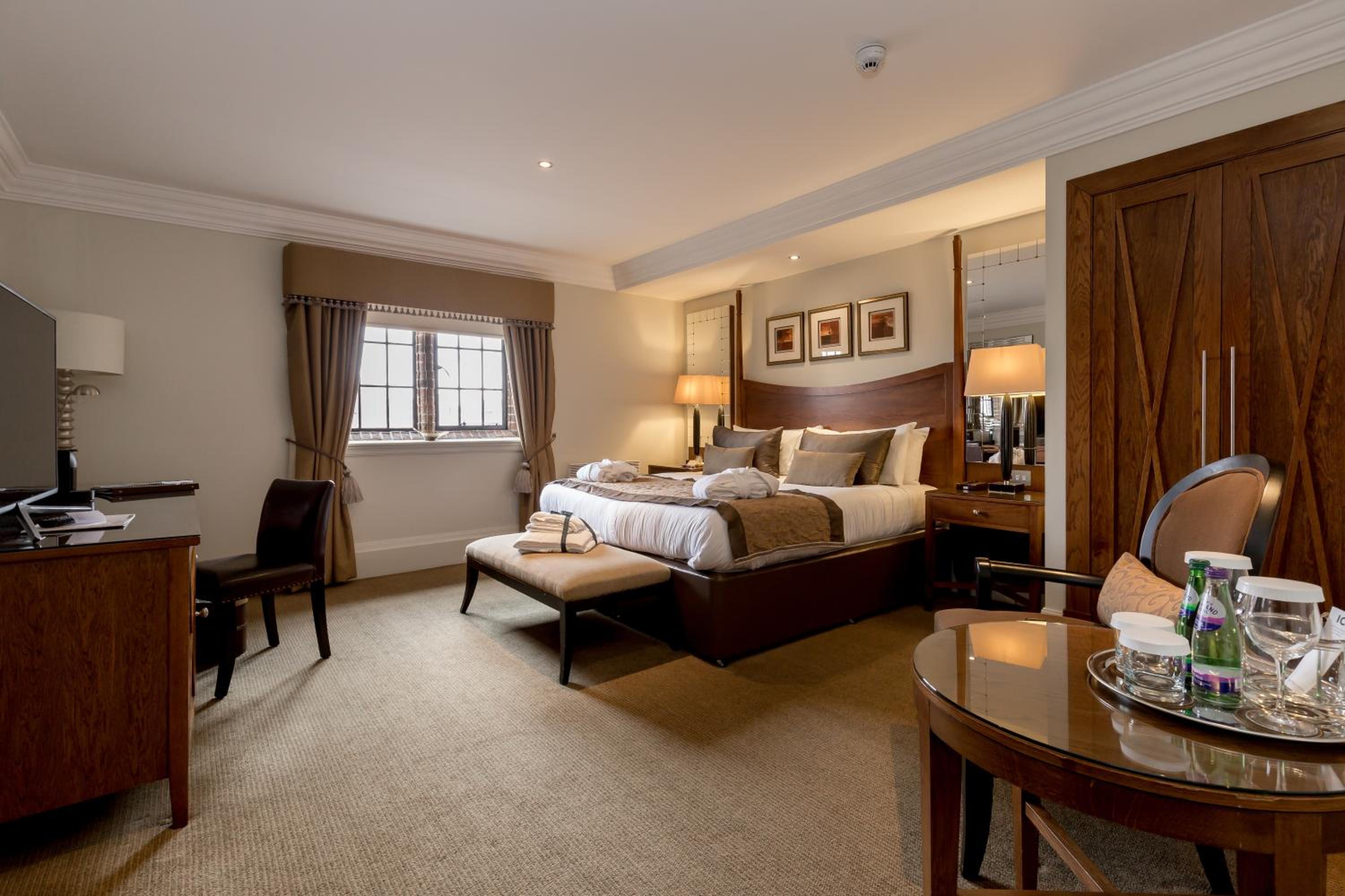 Executive Double Room - Photo 7