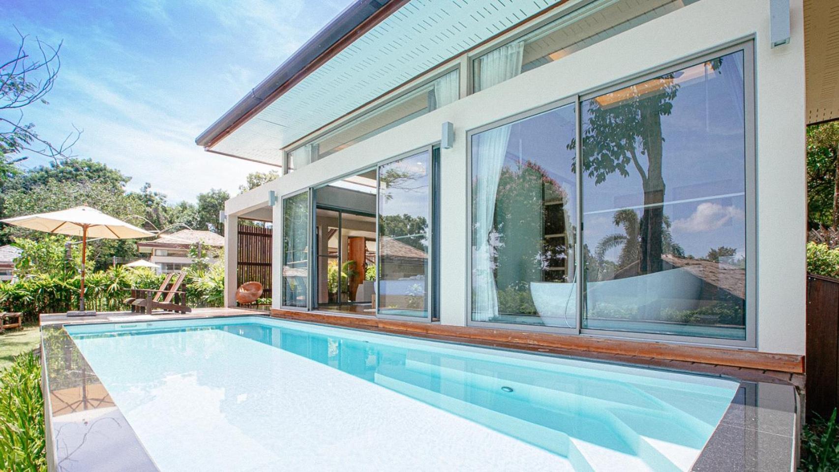 Tropical Hill View Pool Villa photo 2