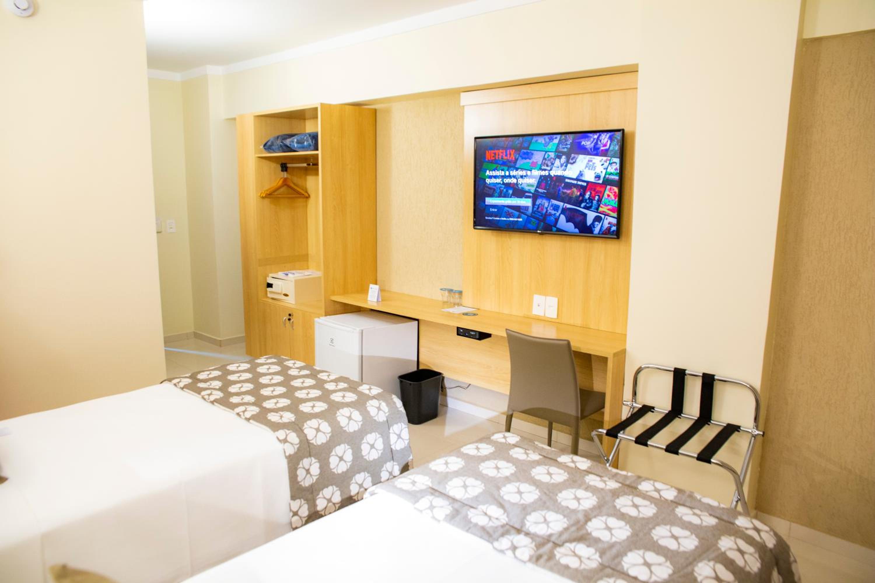 Large Twin Room