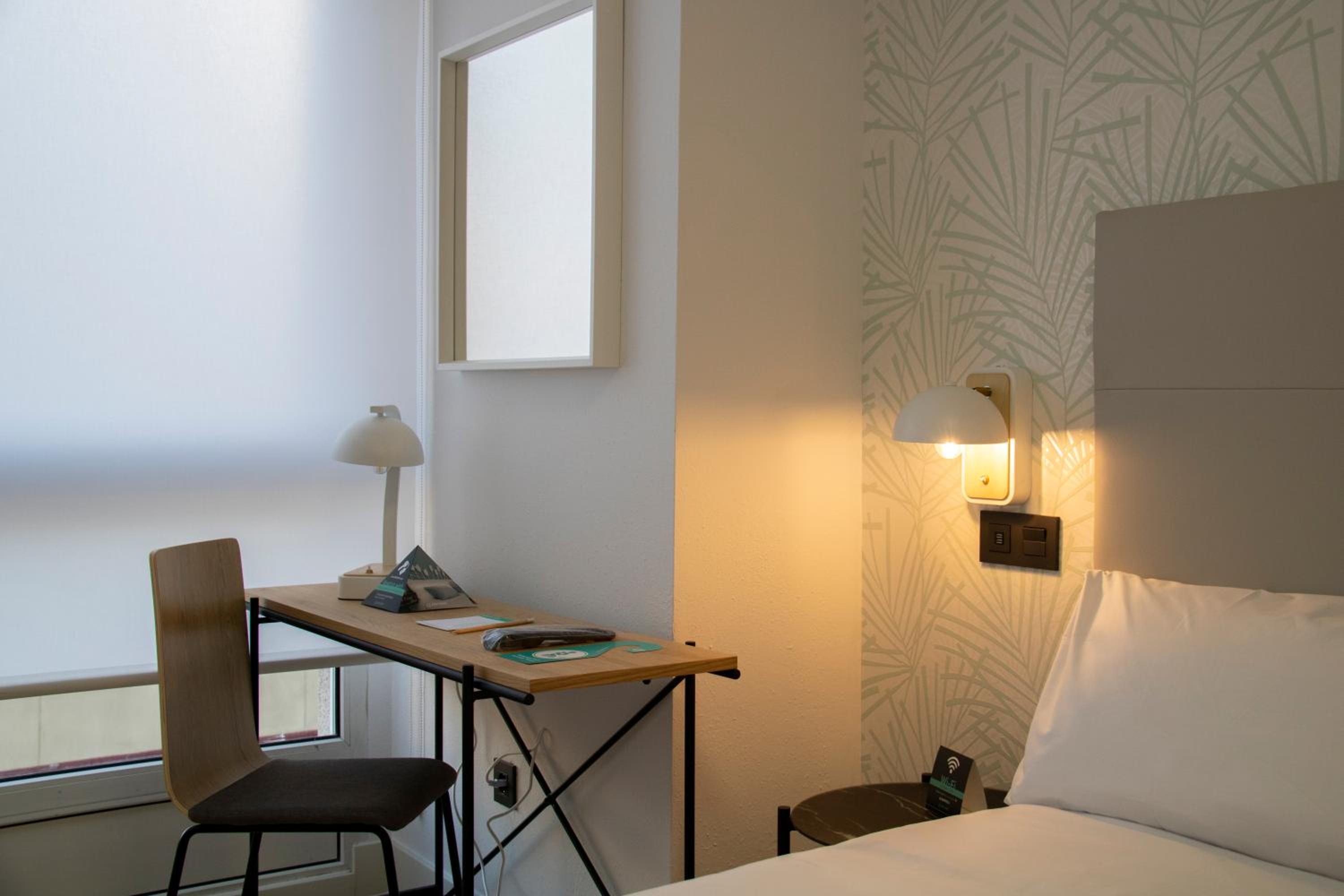 Standard Triple Room - Photo 1