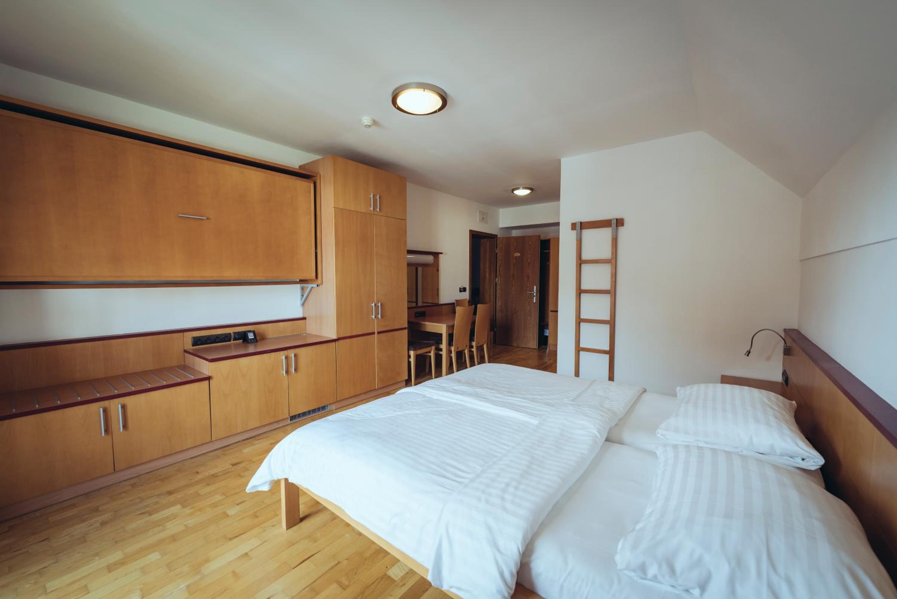 Twin Room - Photo 1
