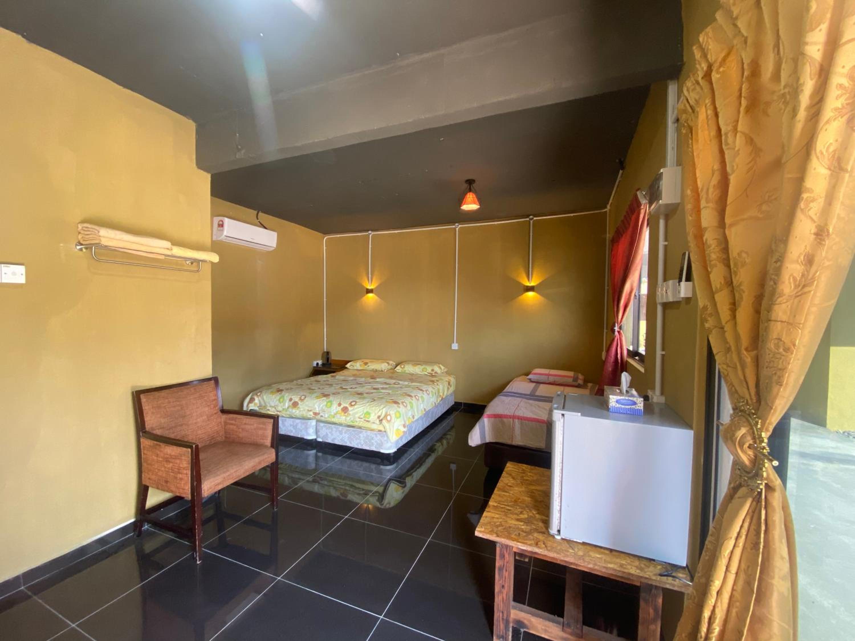 Triple Room with Pool View