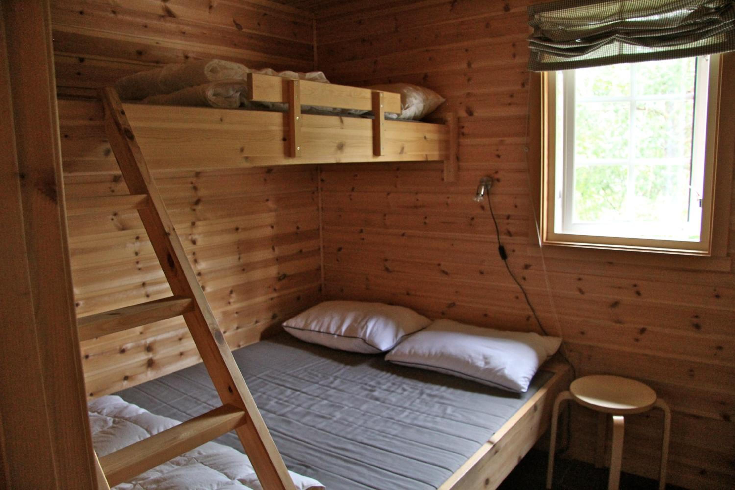 Three-Bedroom Cottage (8 Adults) photo 3