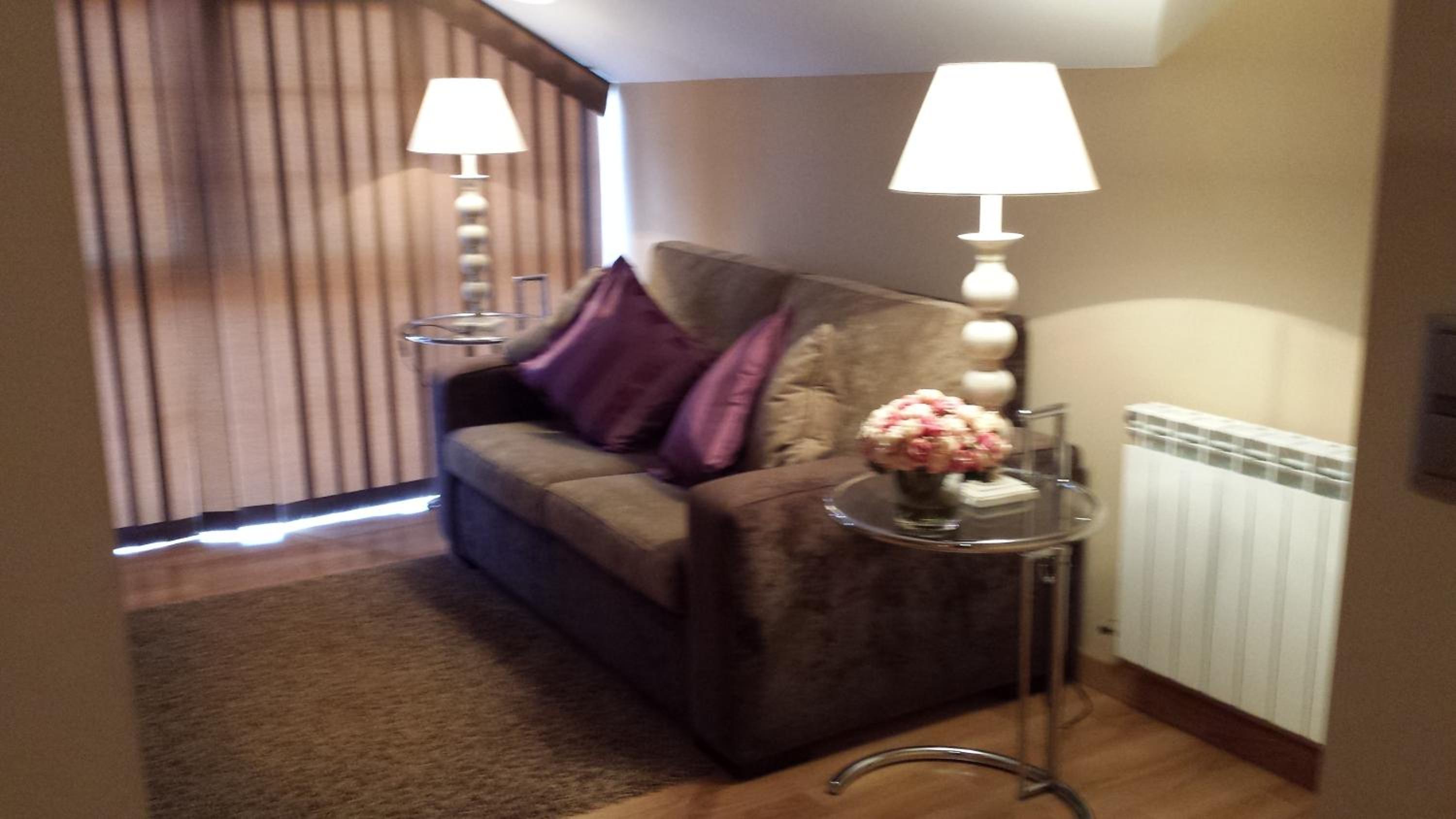 Suite - Photo 16
