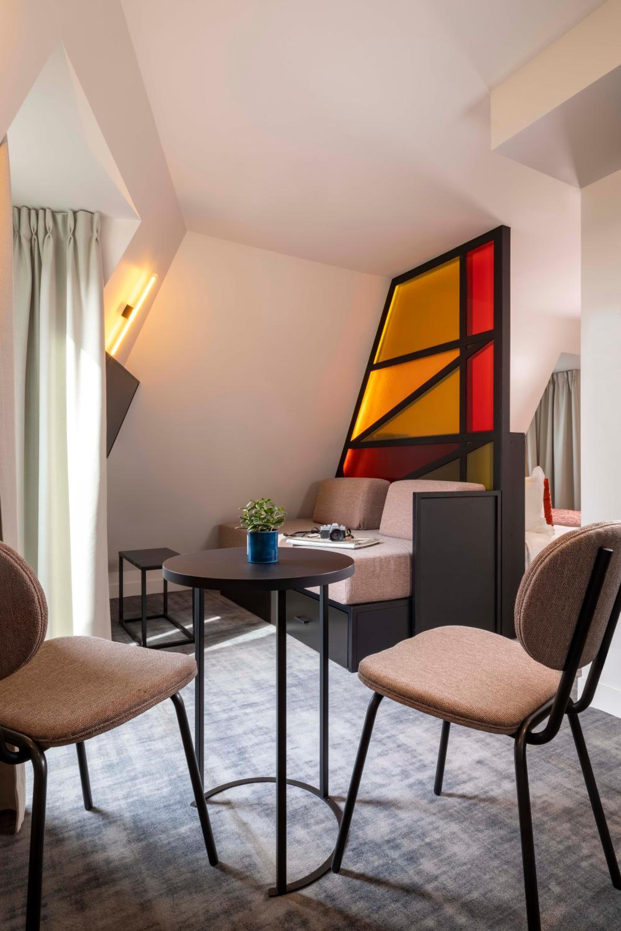 Junior Suite Eiffel with Terrace photo 3