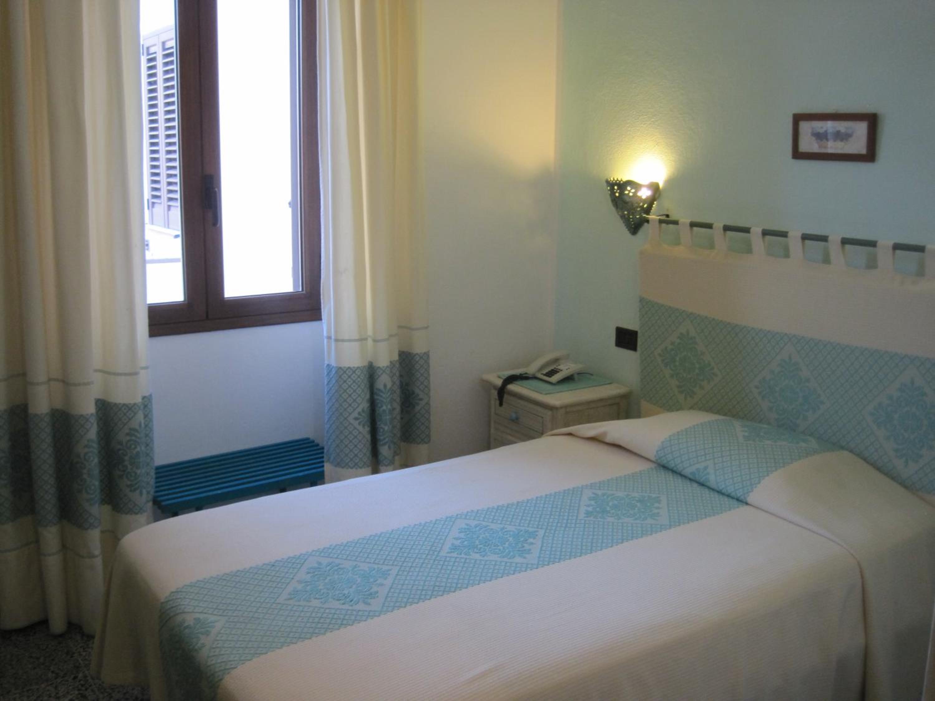 Single Room photo 3