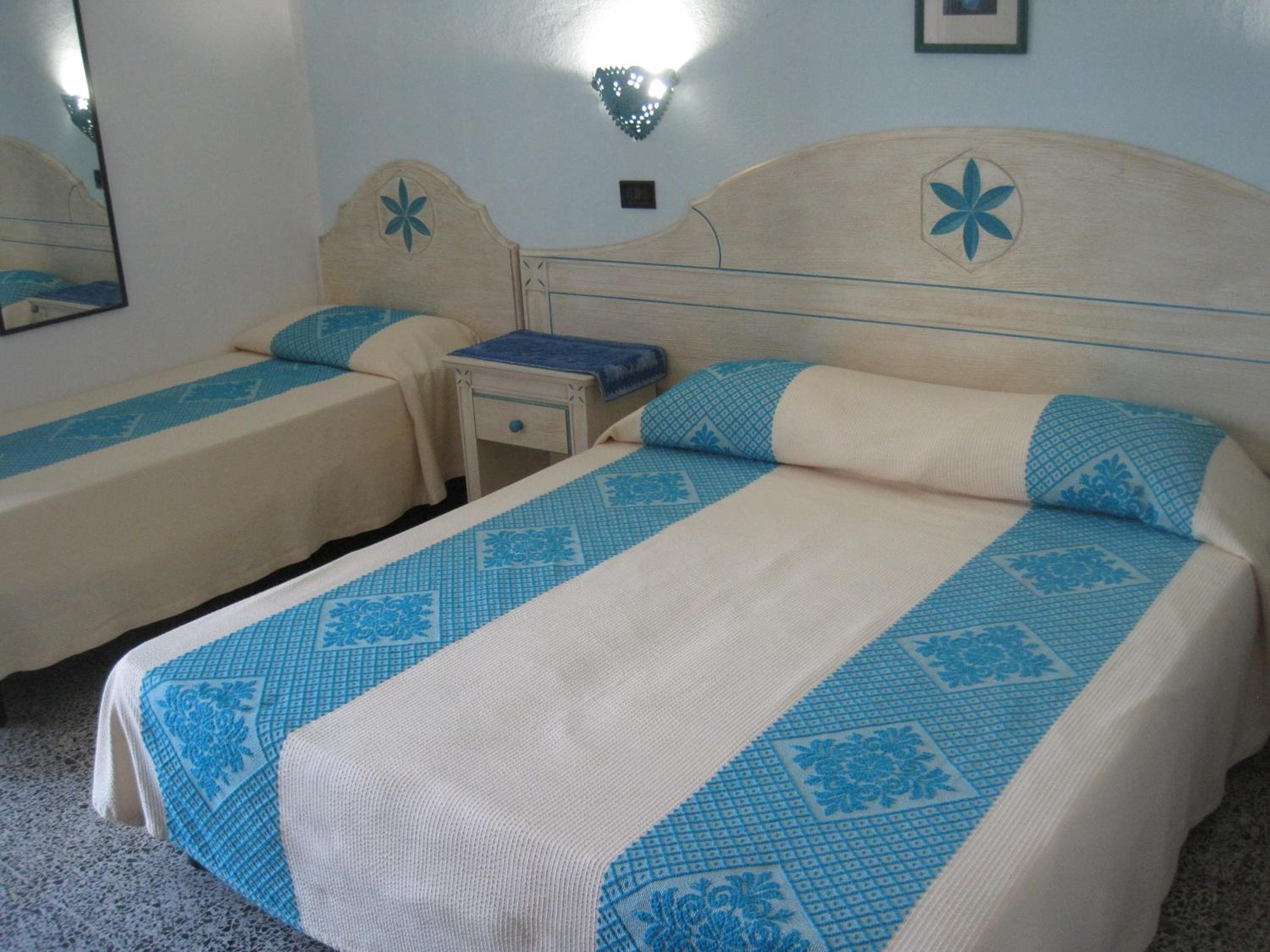 Triple Room with Balcony photo 3