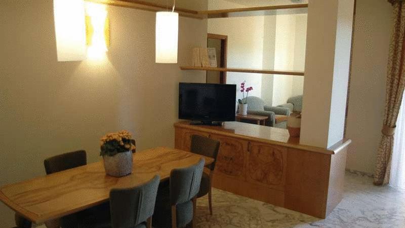 One-Bedroom Apartment (2 Adults) - Photo 22