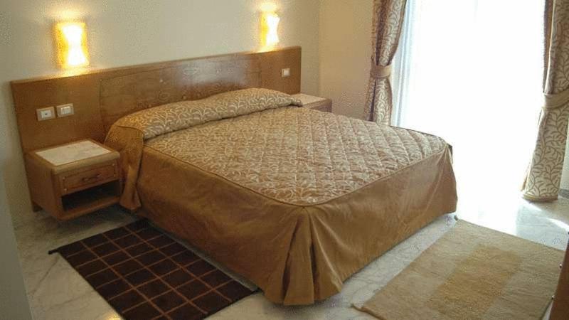 One-Bedroom Apartment (2 Adults) - Photo 13
