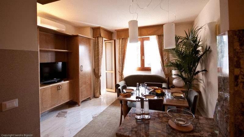 One-Bedroom Apartment (2 Adults) - Photo 12