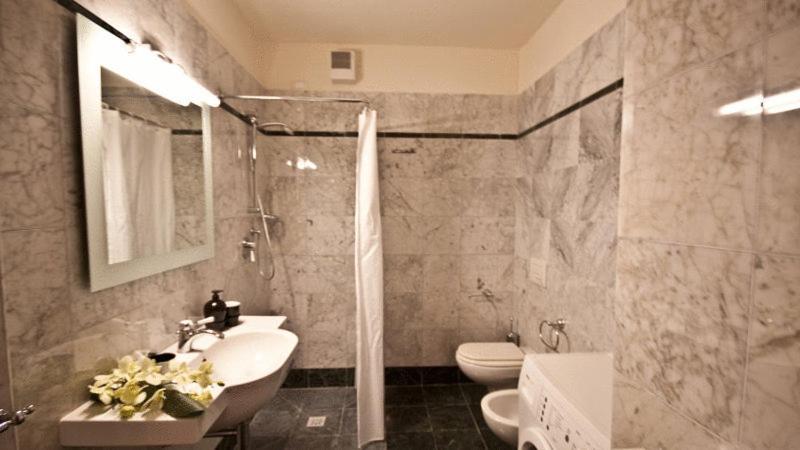One-Bedroom Apartment (2 Adults) - Photo 8
