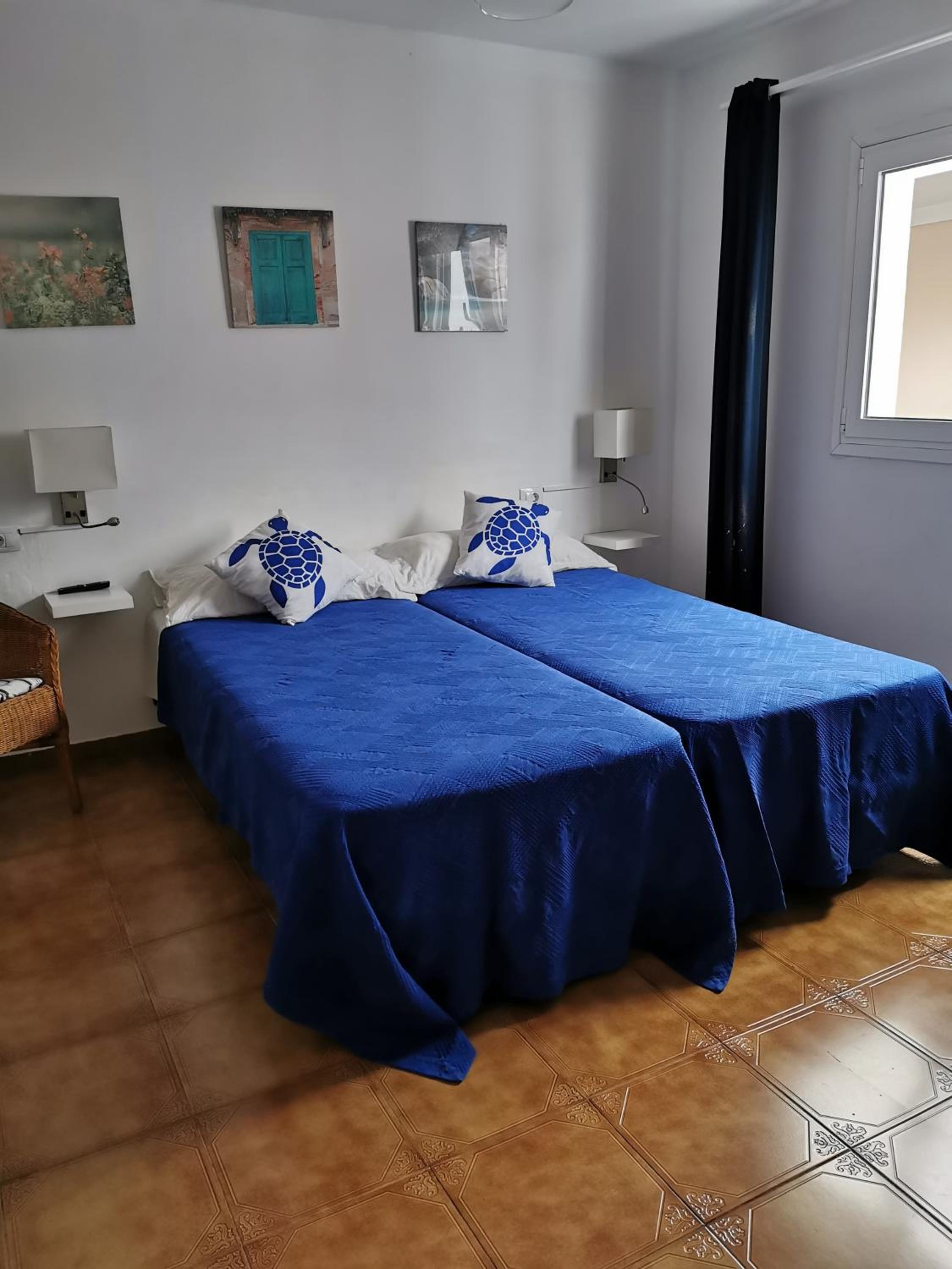 Habitación Doble con Baño Privado
