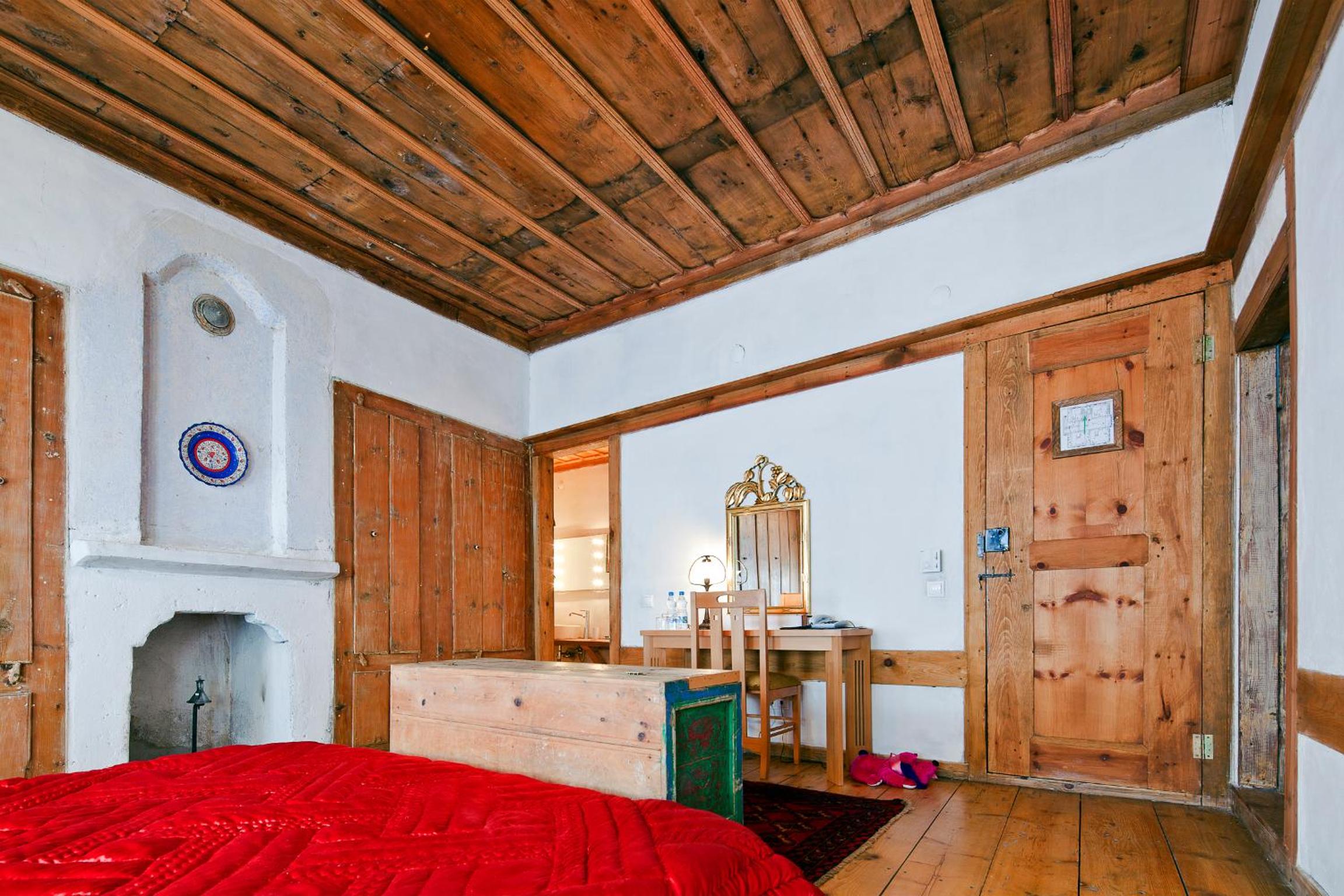 Suite - Photo 6