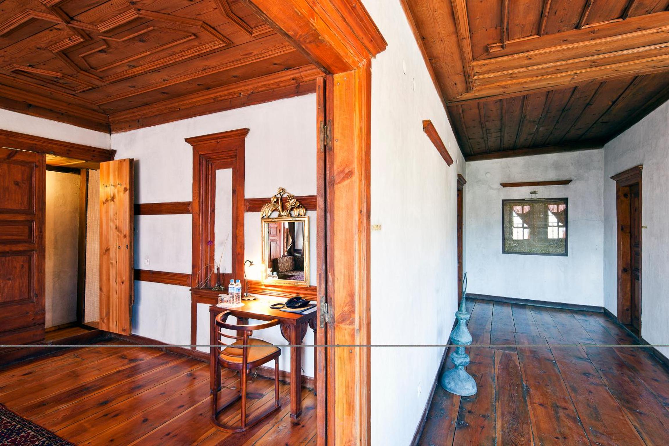 Superior Double or Twin Room - Photo 21