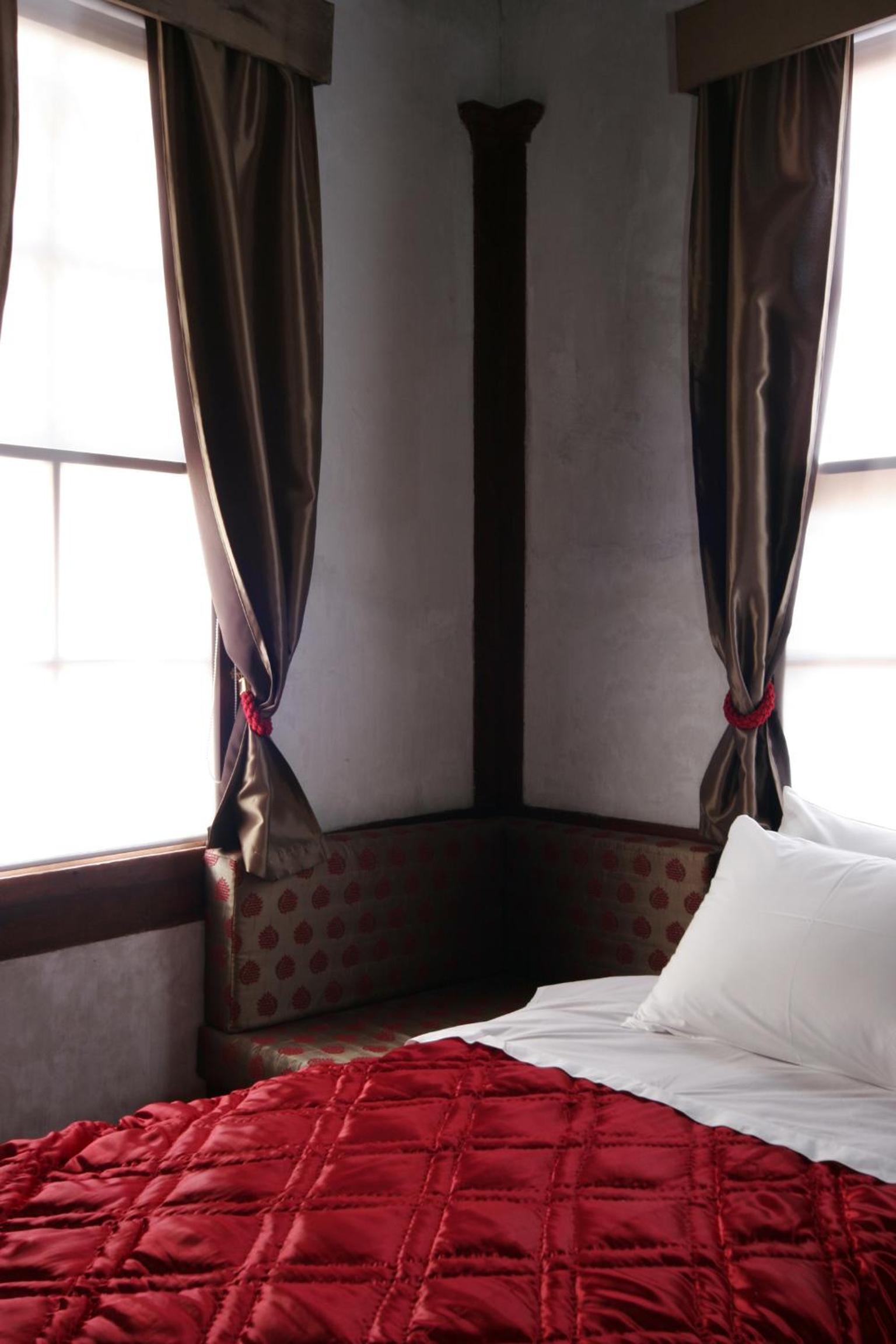Superior Double or Twin Room - Photo 20