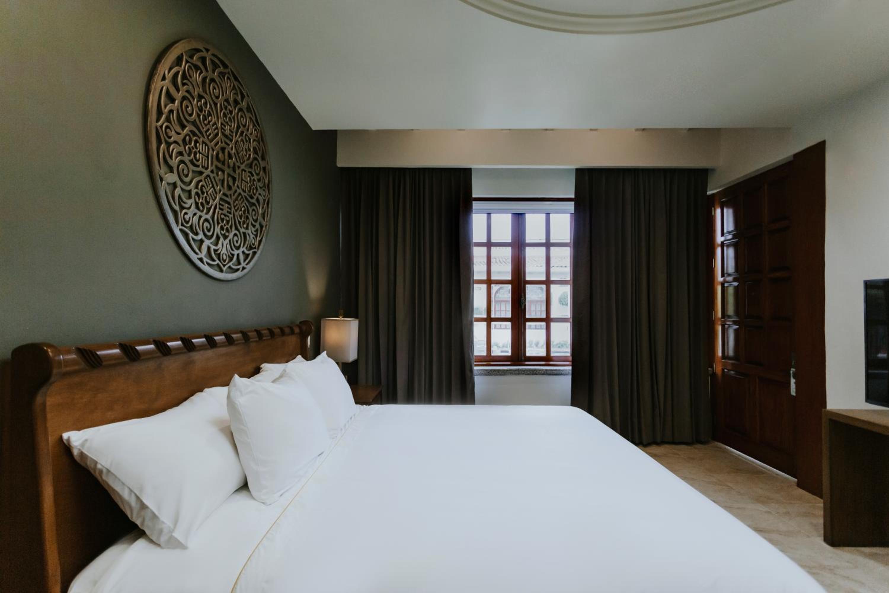 Superior King Room - Photo 5