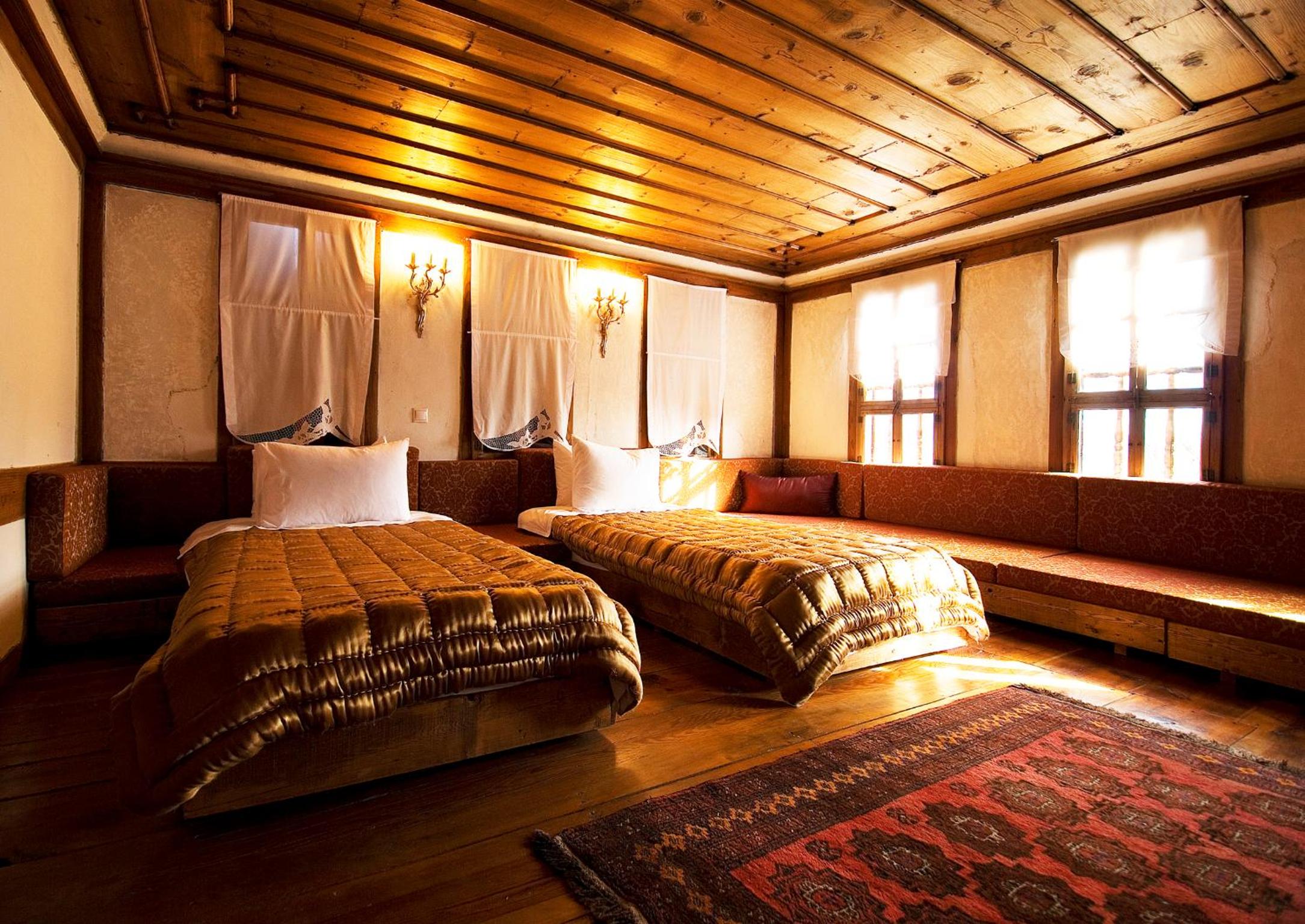 Double or Twin Room - Photo 5