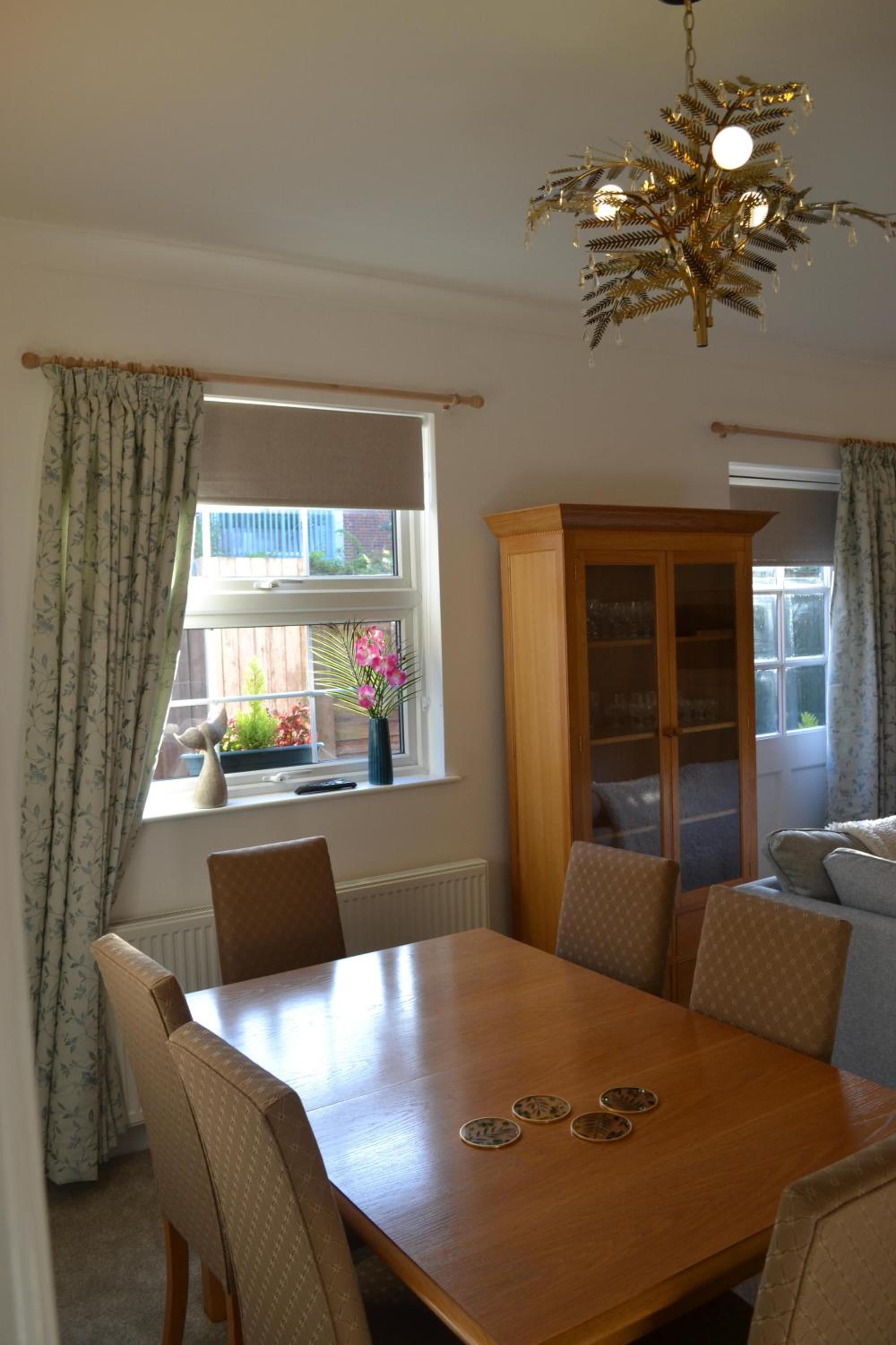 Two-Bedroom Cottage photo 2