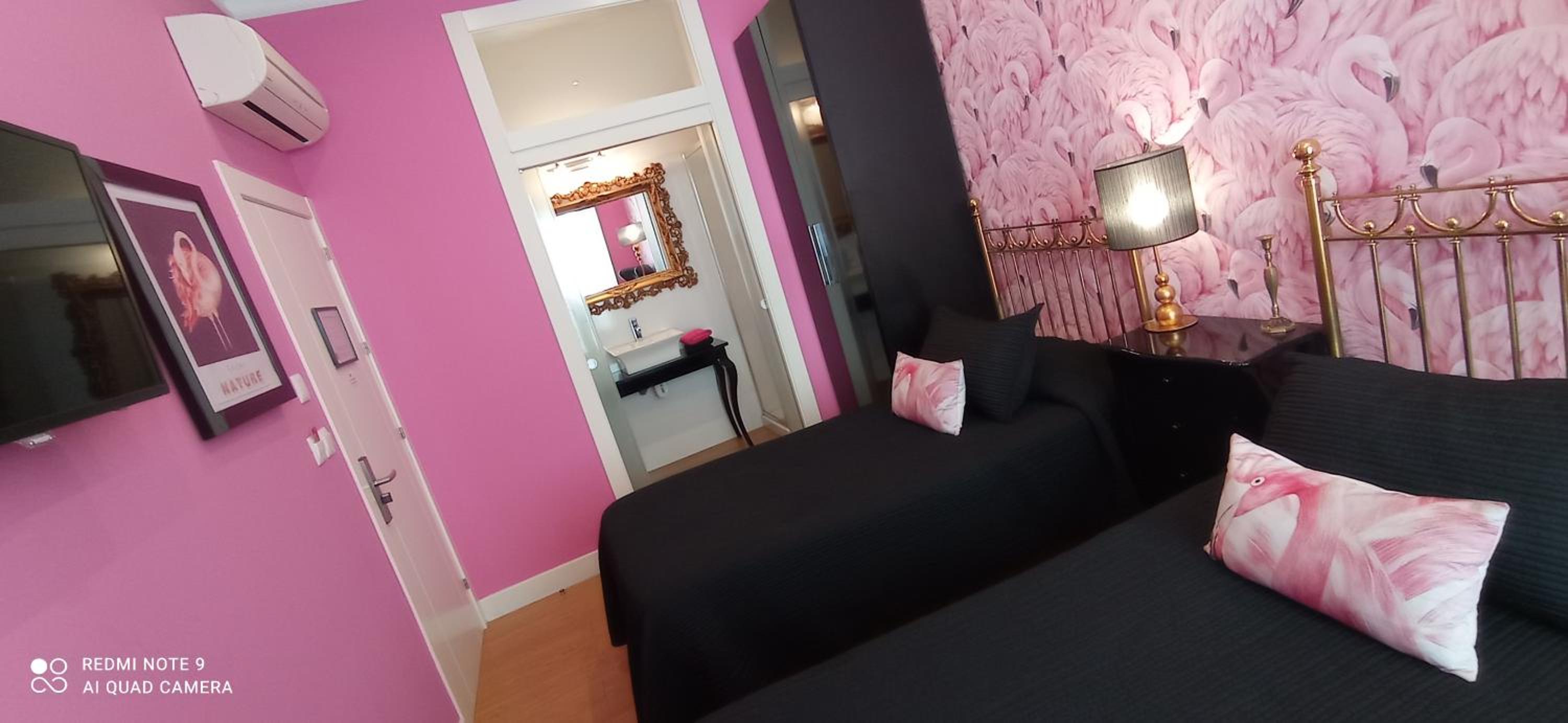 Double or Twin Room - Photo 2