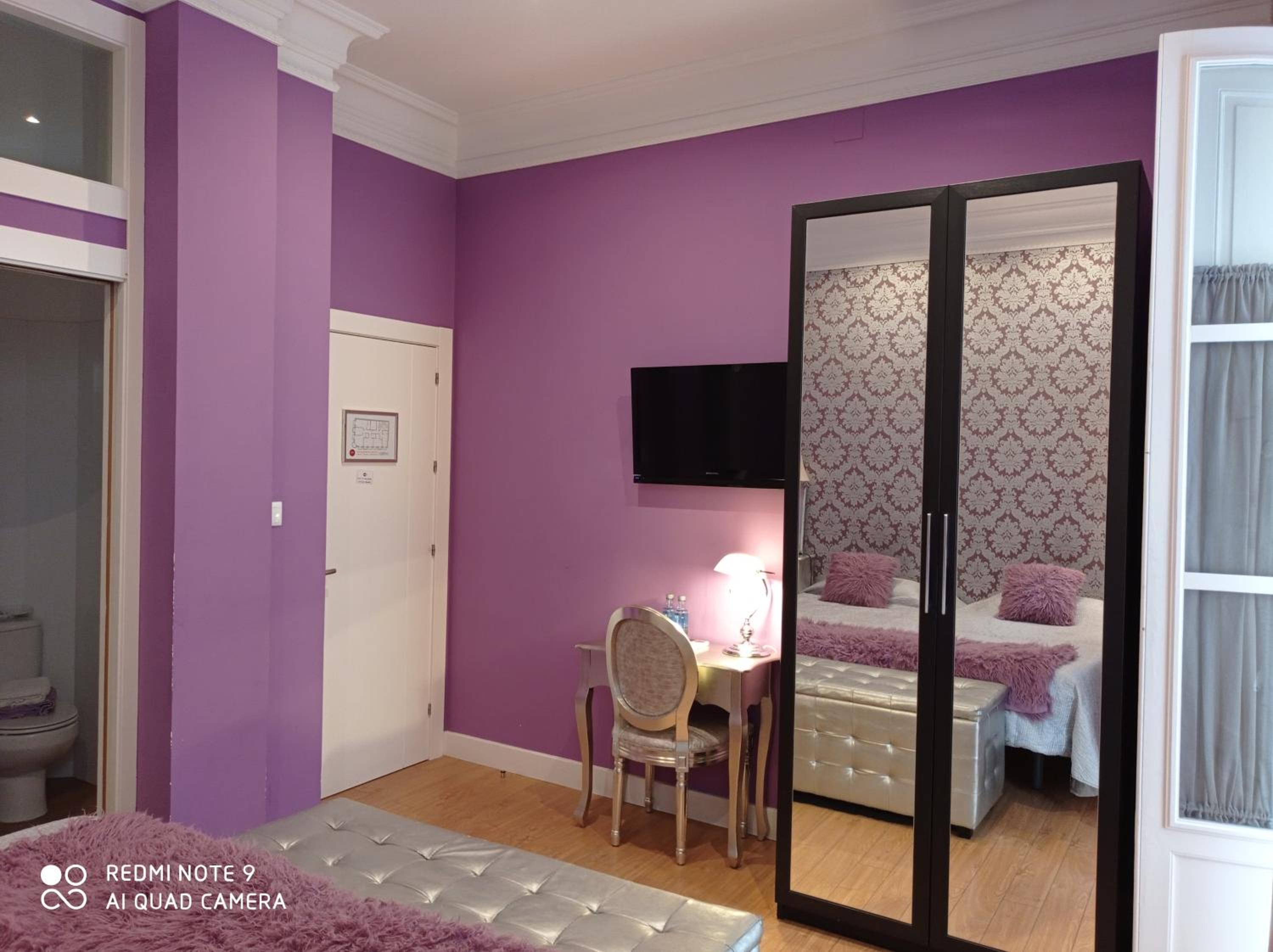 Double or Twin Room - Photo 15