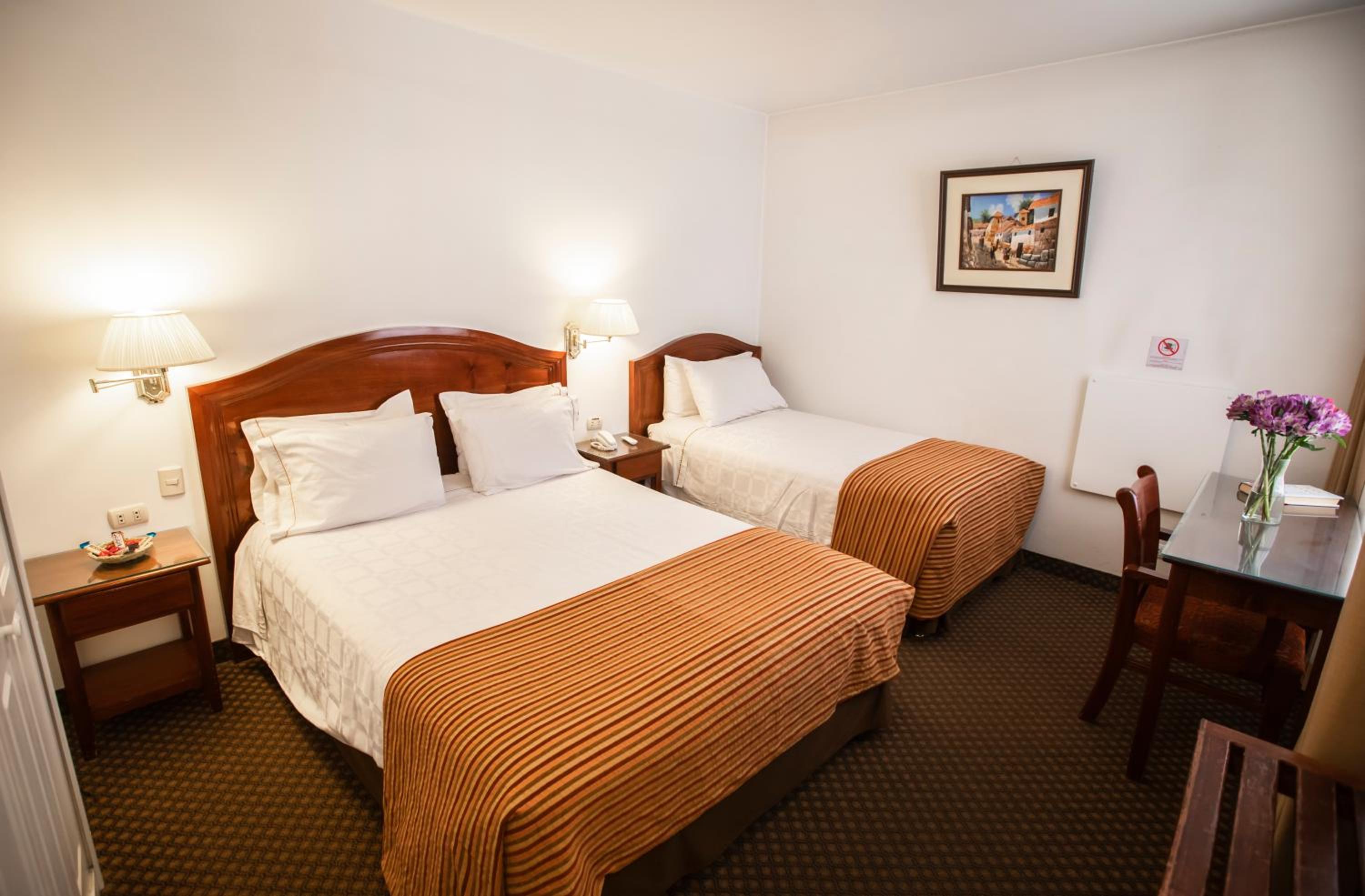 Twin Room - Photo 7