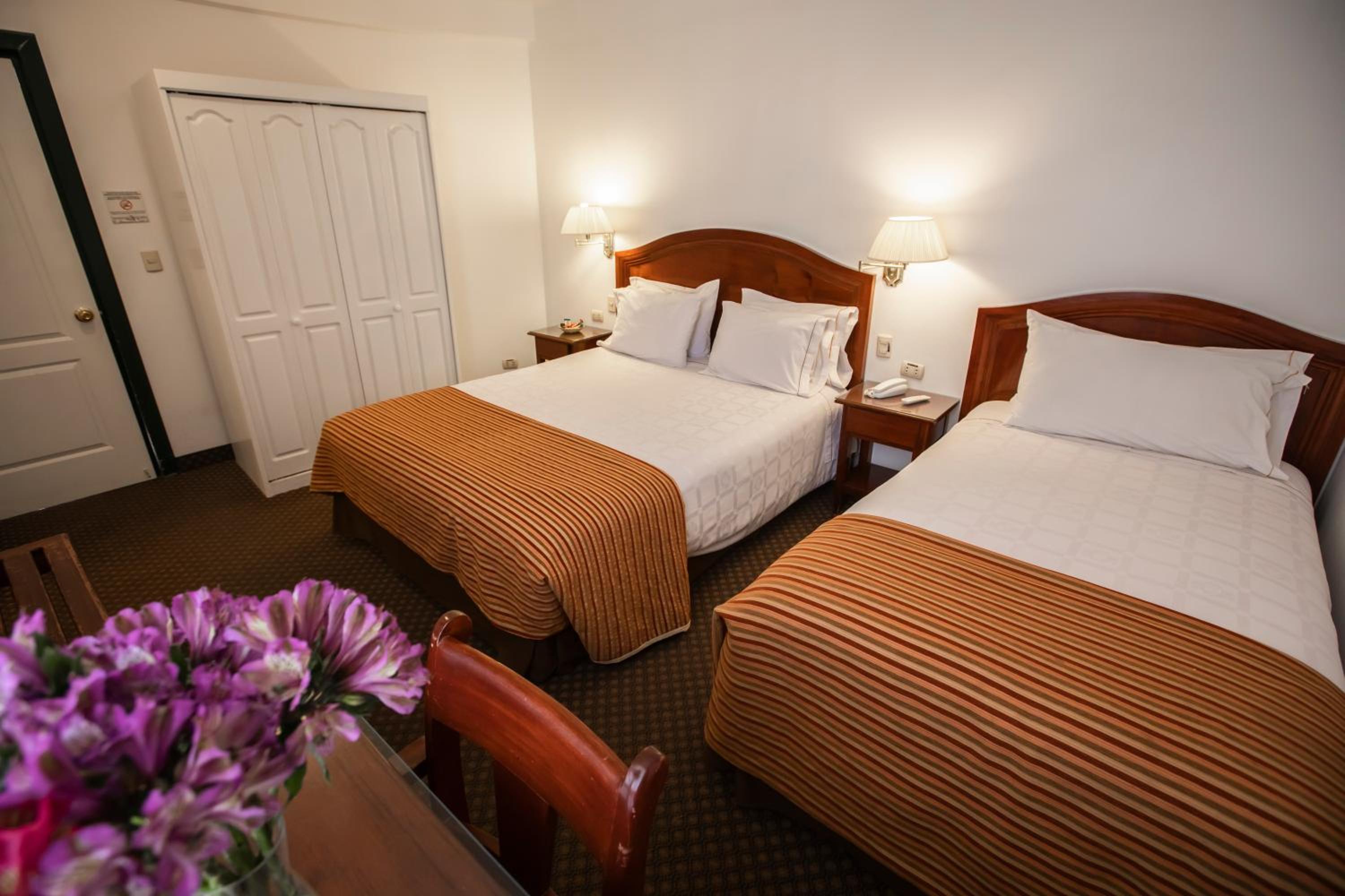 Twin Room - Photo 6