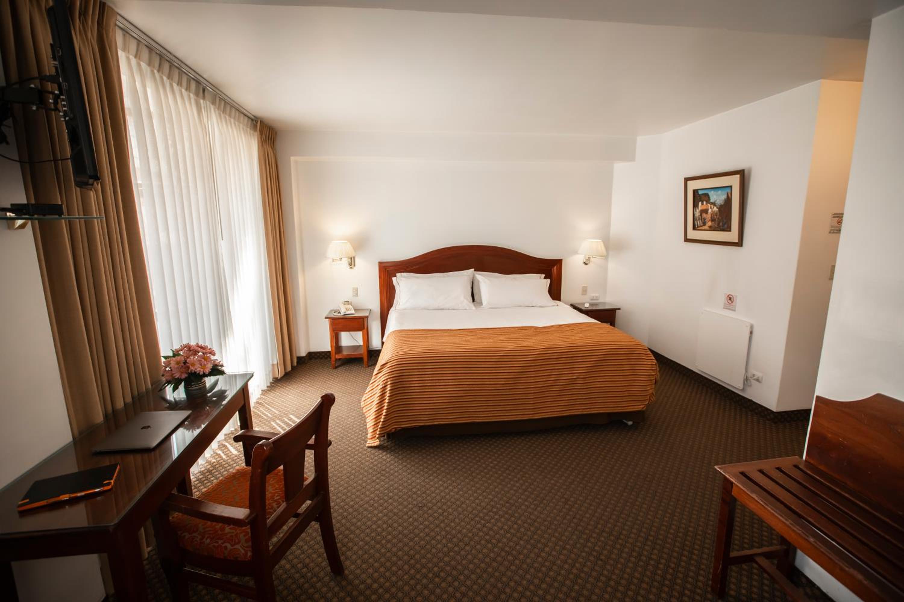 Double Room - Photo 3