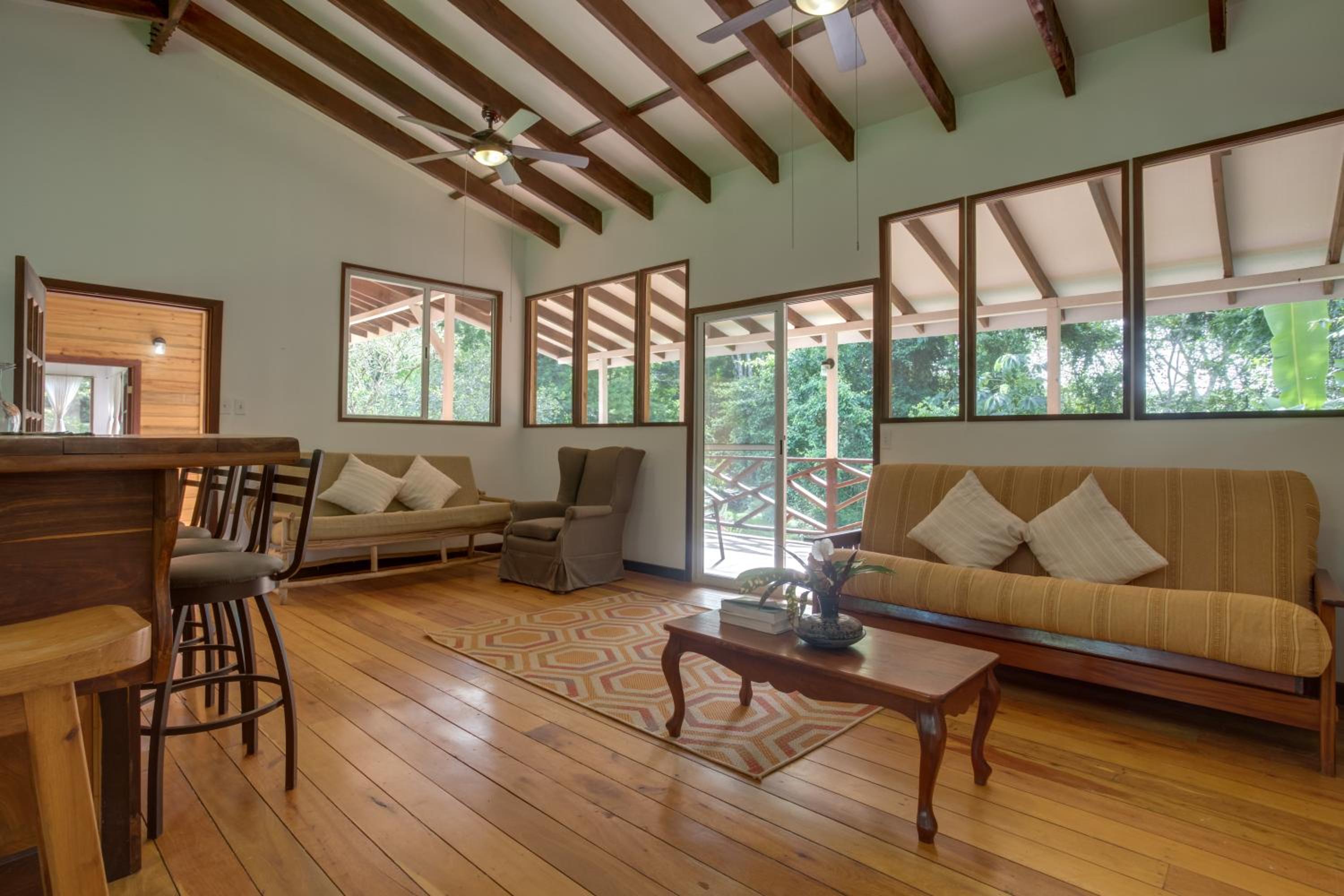One-Bedroom House photo 3