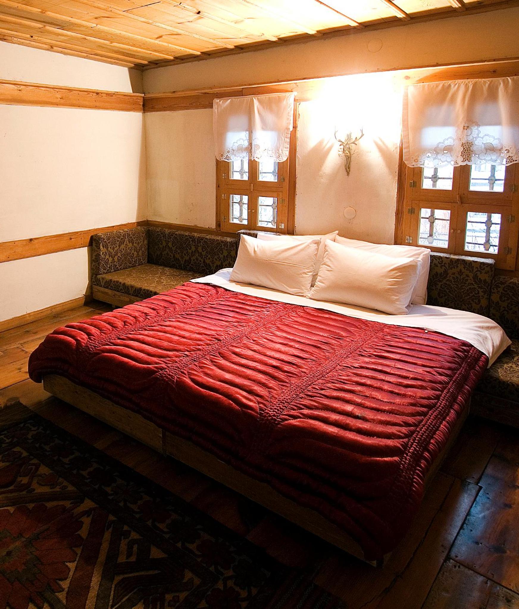 Double or Twin Room - Photo 13