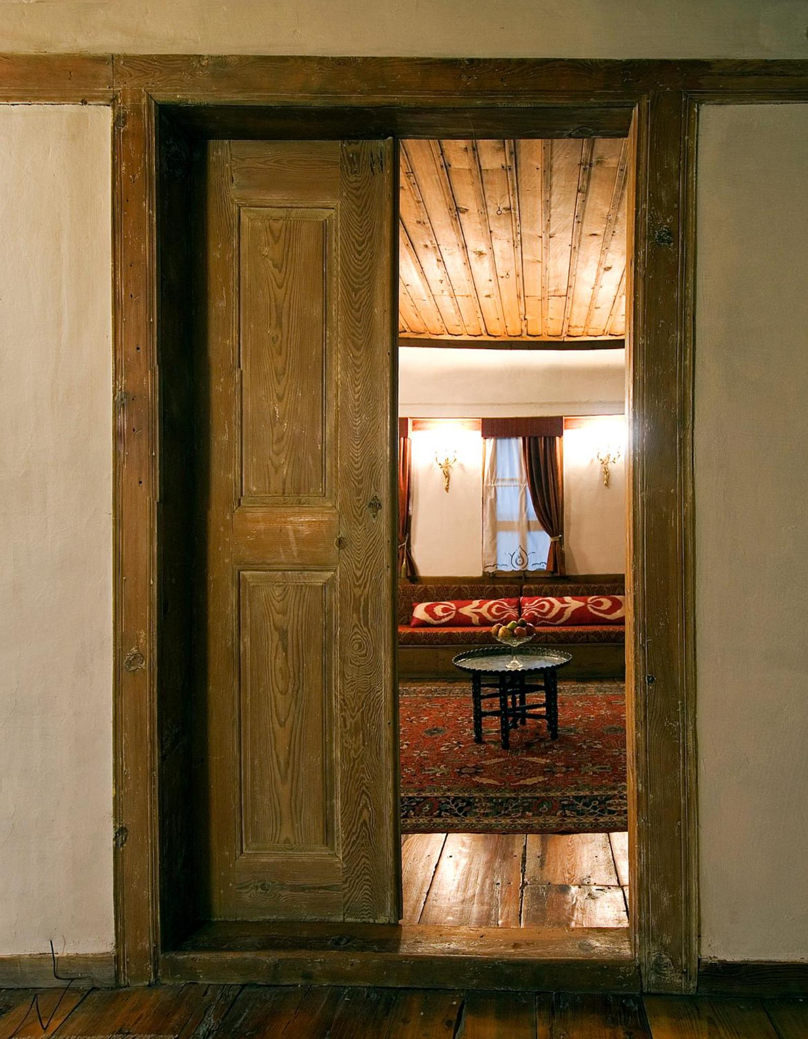 Suite - Photo 8