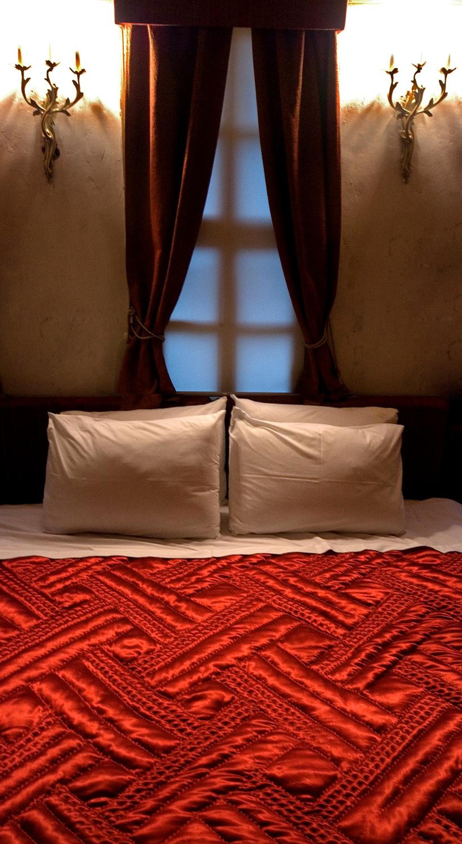 Double or Twin Room - Photo 15