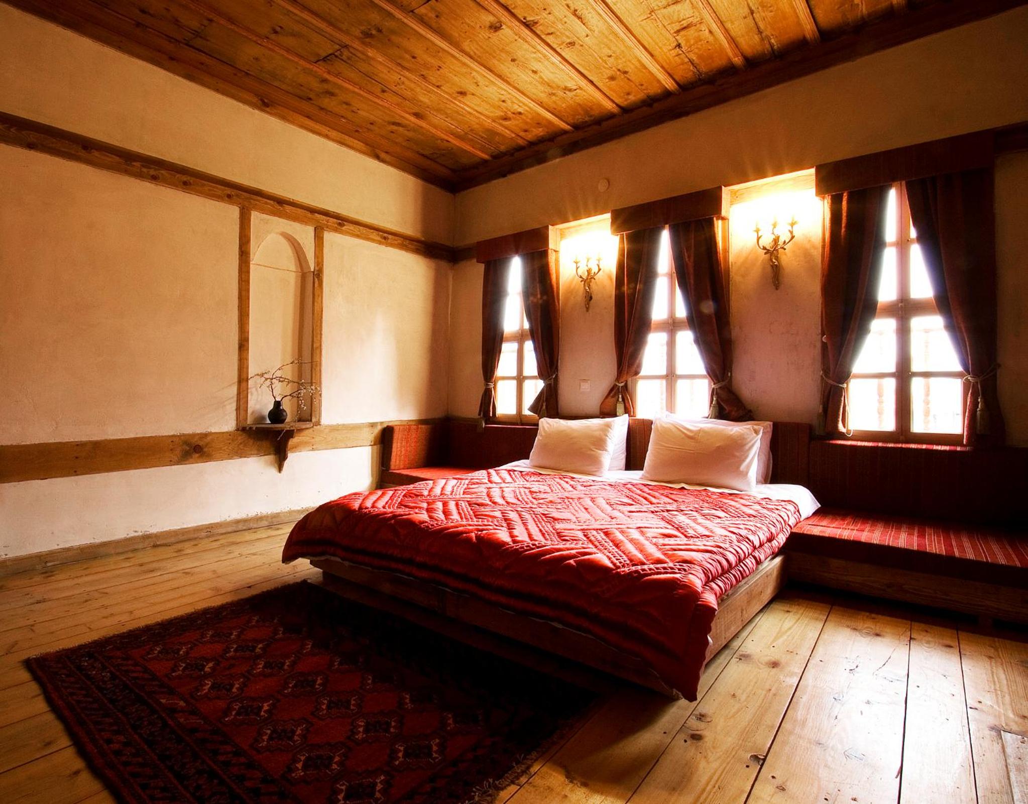 Suite - Photo 2