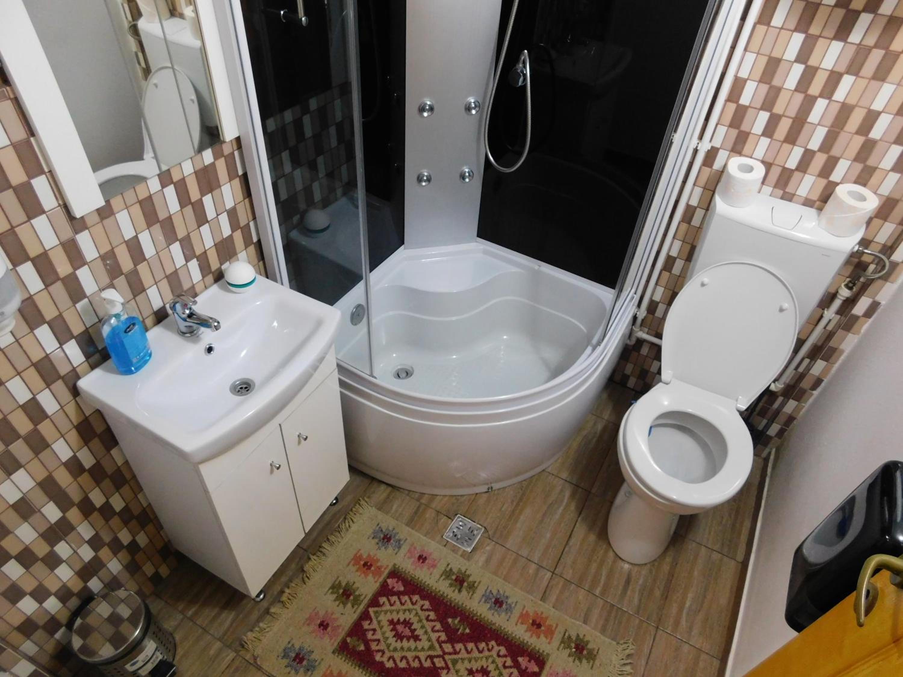 One-Bedroom House - Photo 98
