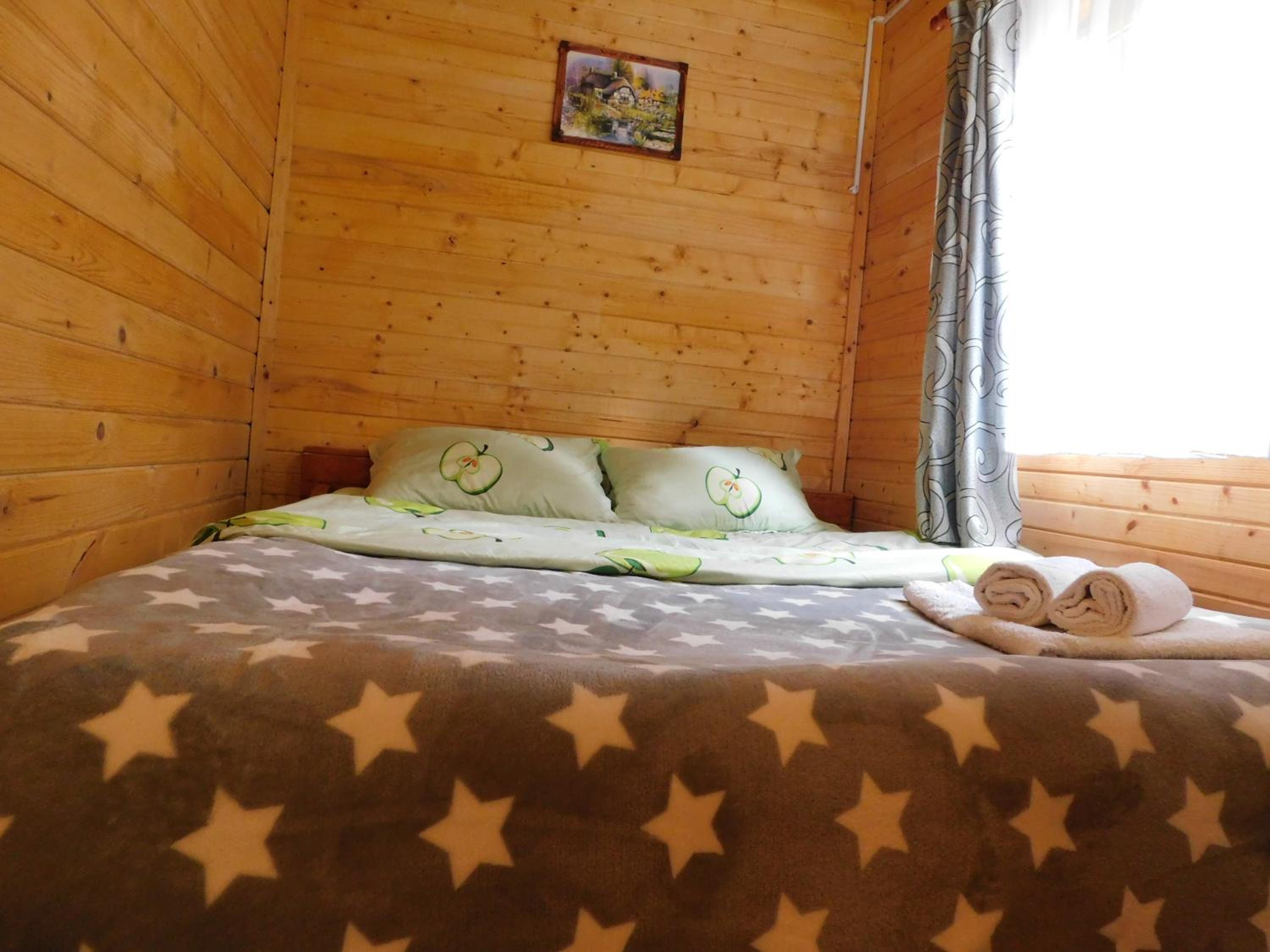 One-Bedroom House - Photo 2