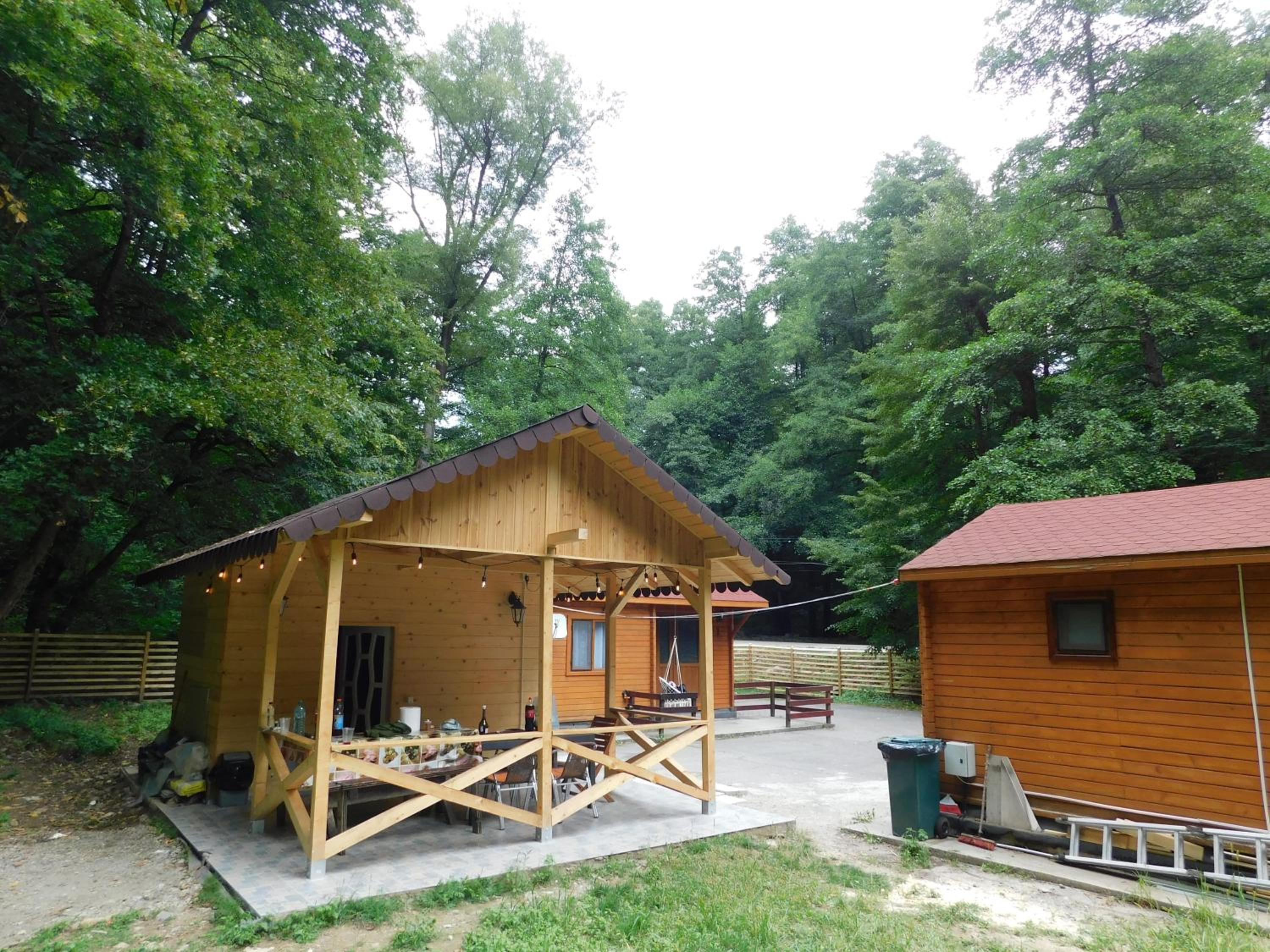 One-Bedroom House - Photo 4