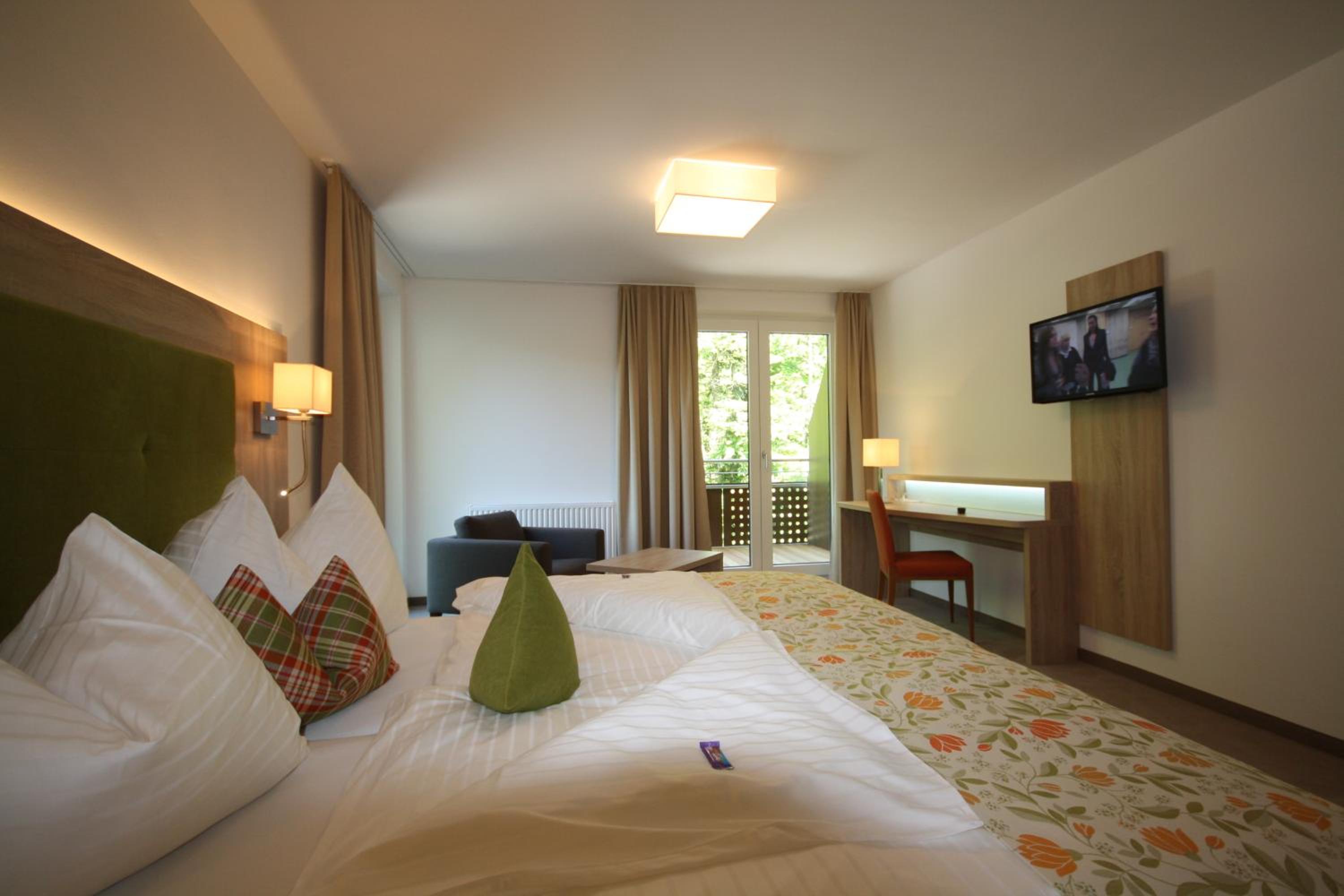 Superior Double Room with Balcony - Photo 1
