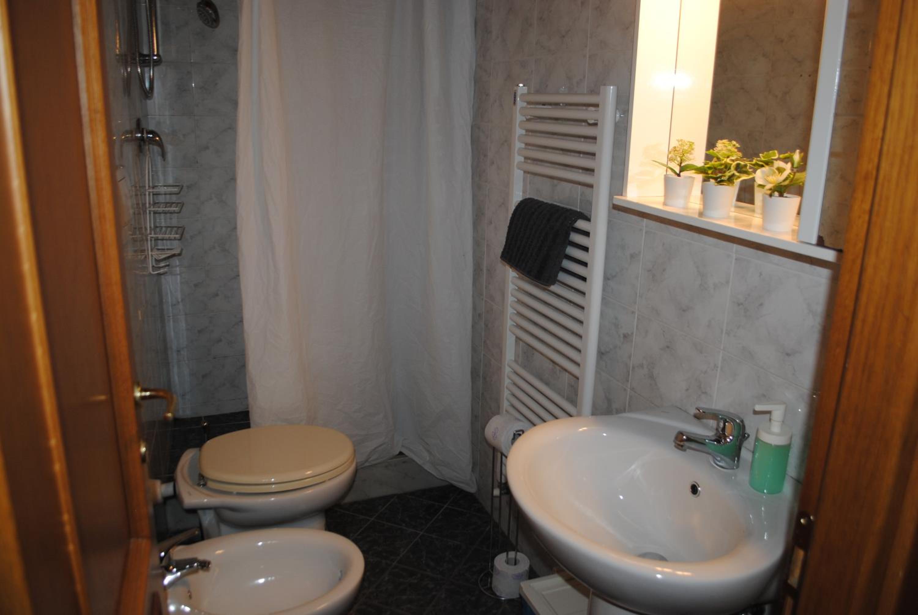 Apartment - Ground Floor photo 3