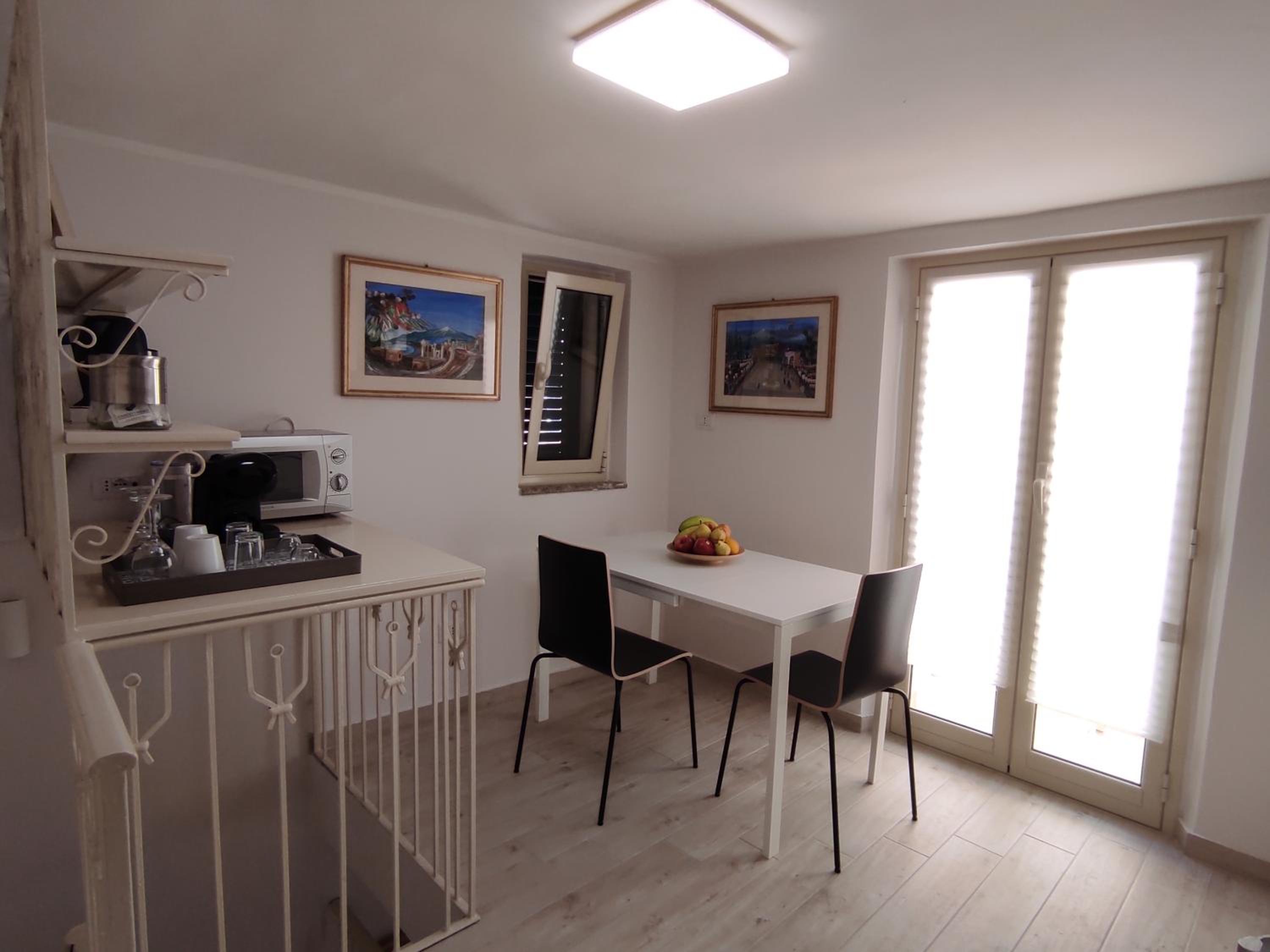 One-Bedroom Apartment - Photo 4